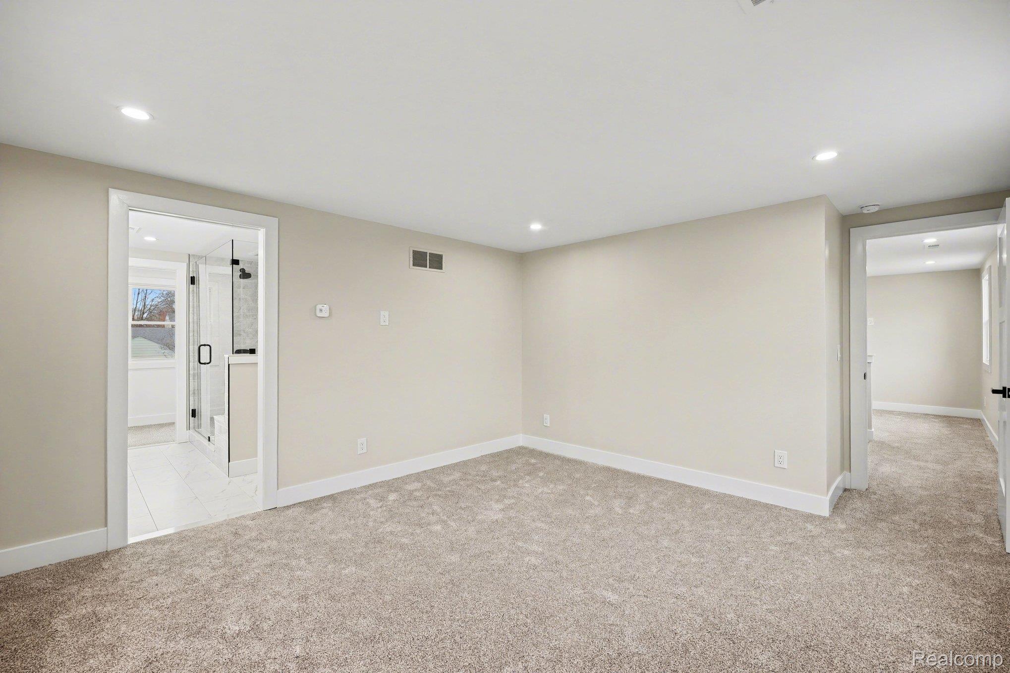327 Normandy Road Property Photo 16
