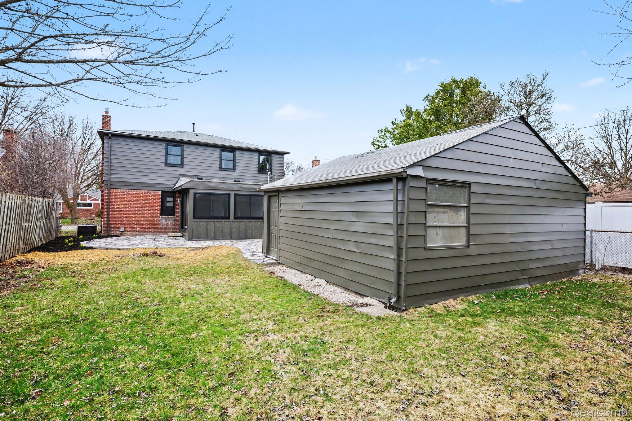 327 Normandy Road Property Photo 31
