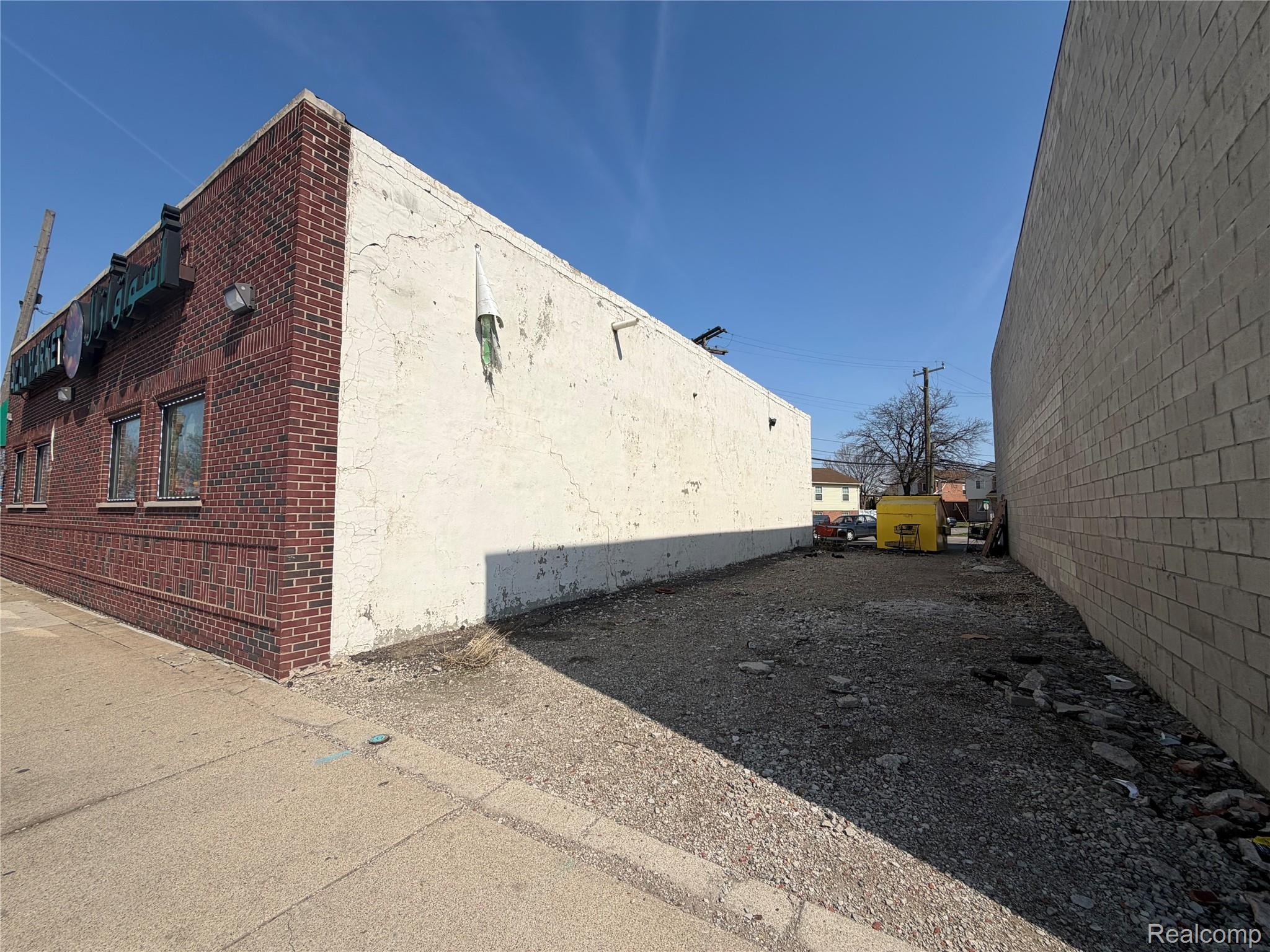 10135 Dix Property Photo 27