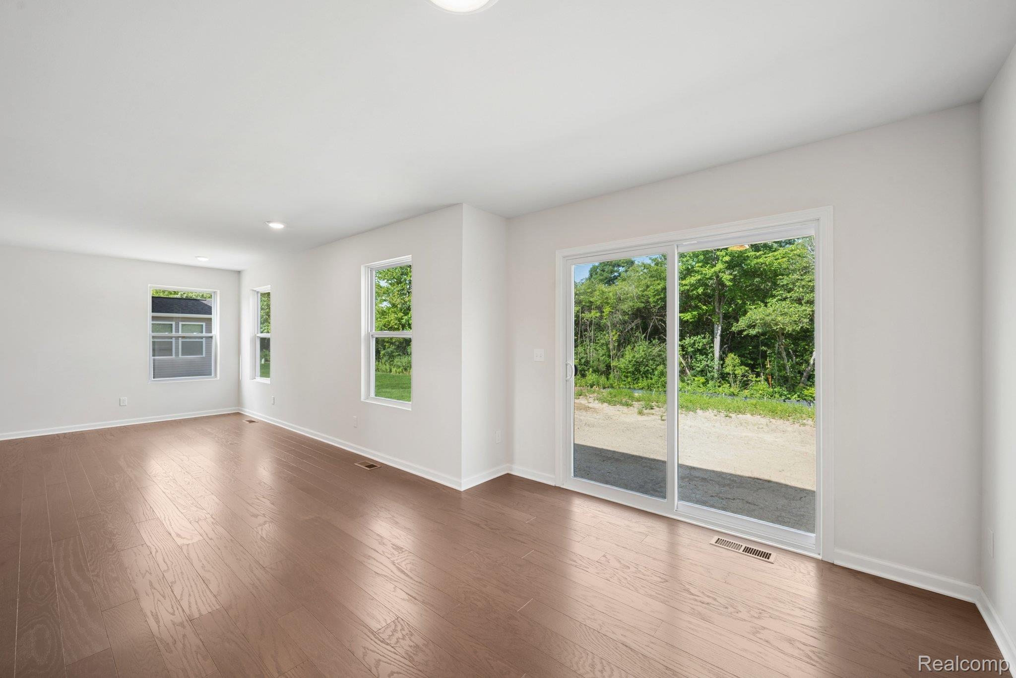 54821 Mockingbird Property Photo 11