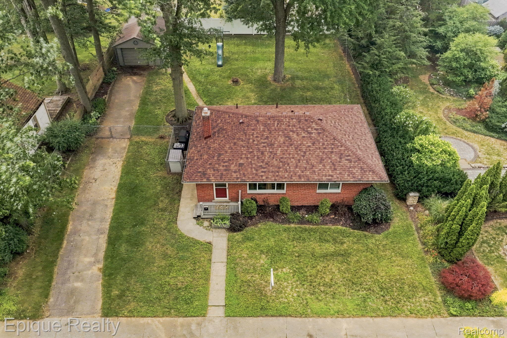 29087 Howard Avenue Property Photo 29