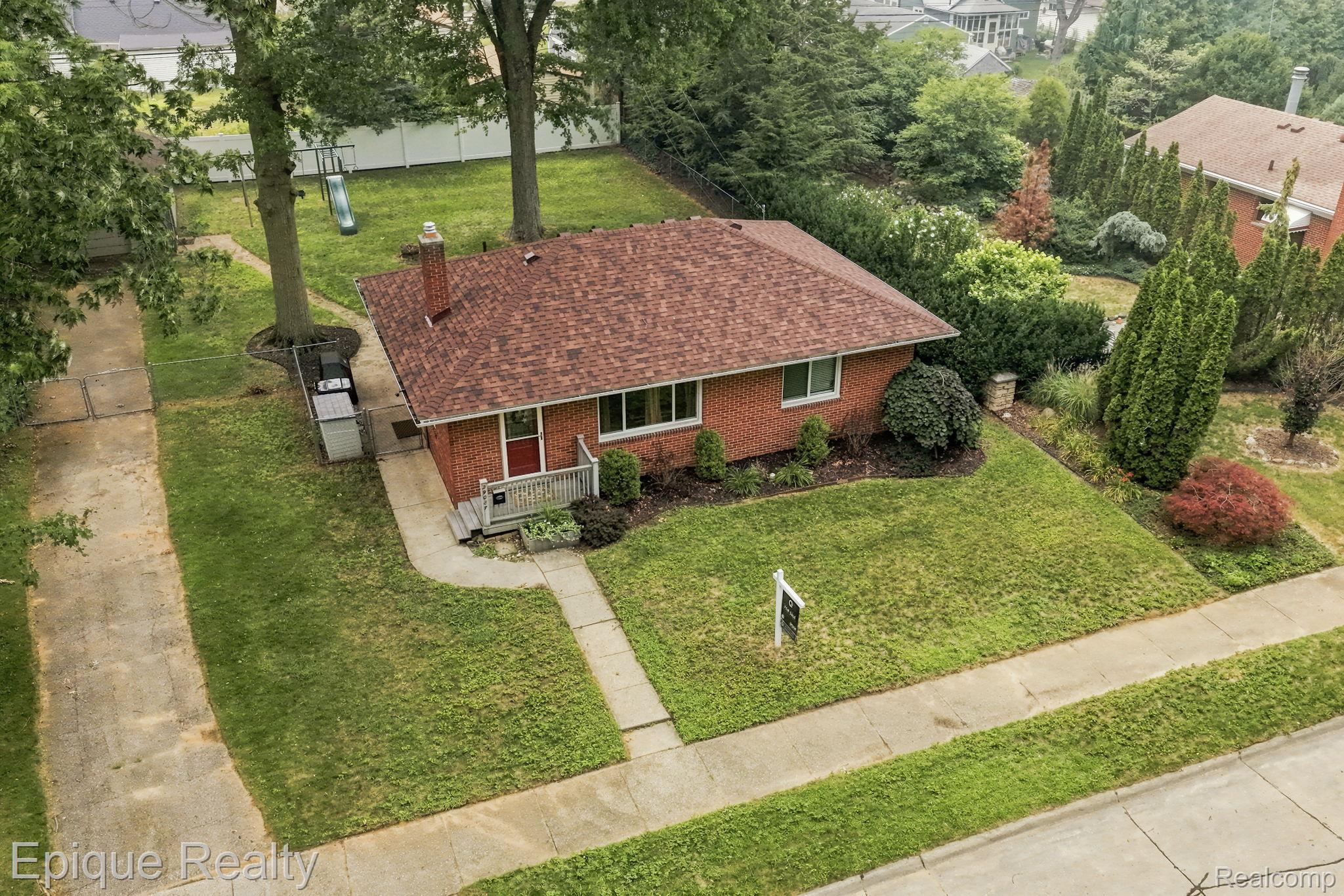 29087 Howard Avenue Property Photo 31