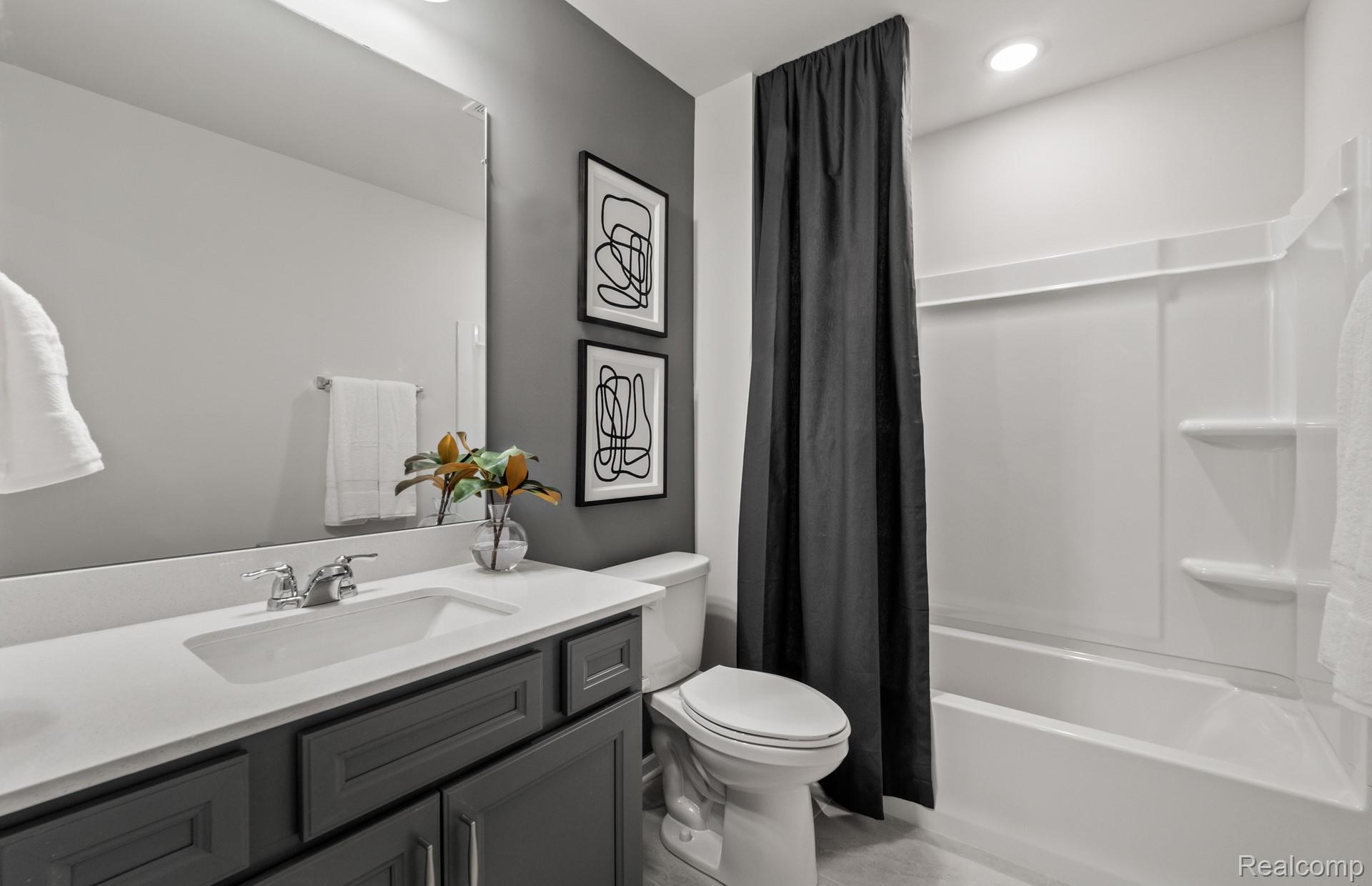 55825 Oak Pointe Drive Property Photo 16