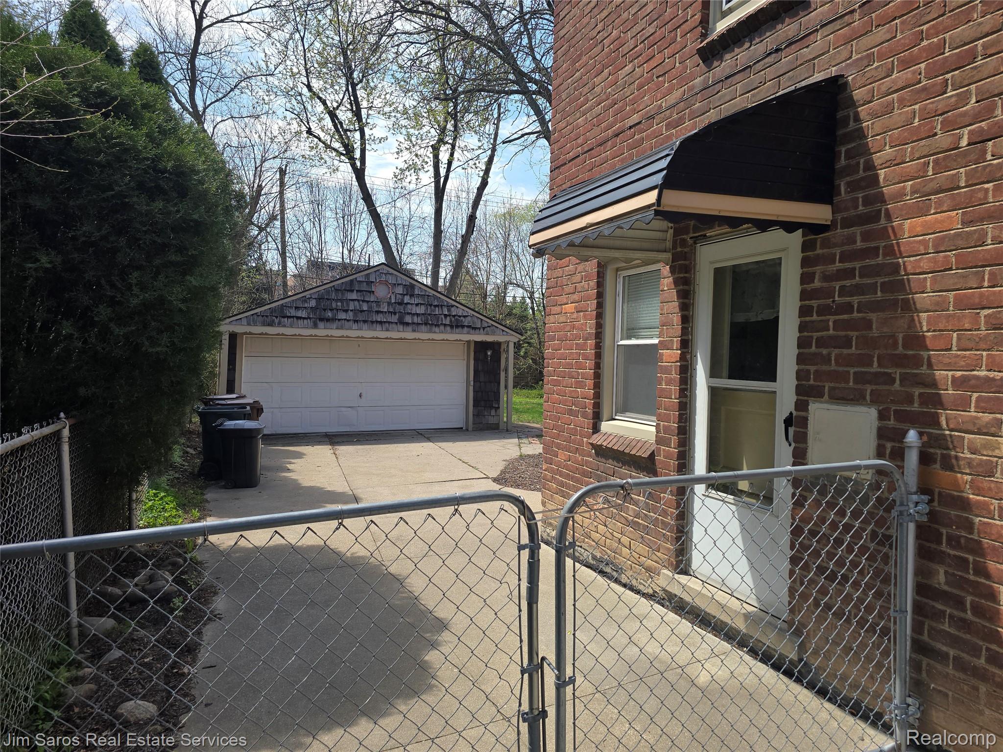 1705 Bournemouth Road Property Photo 14