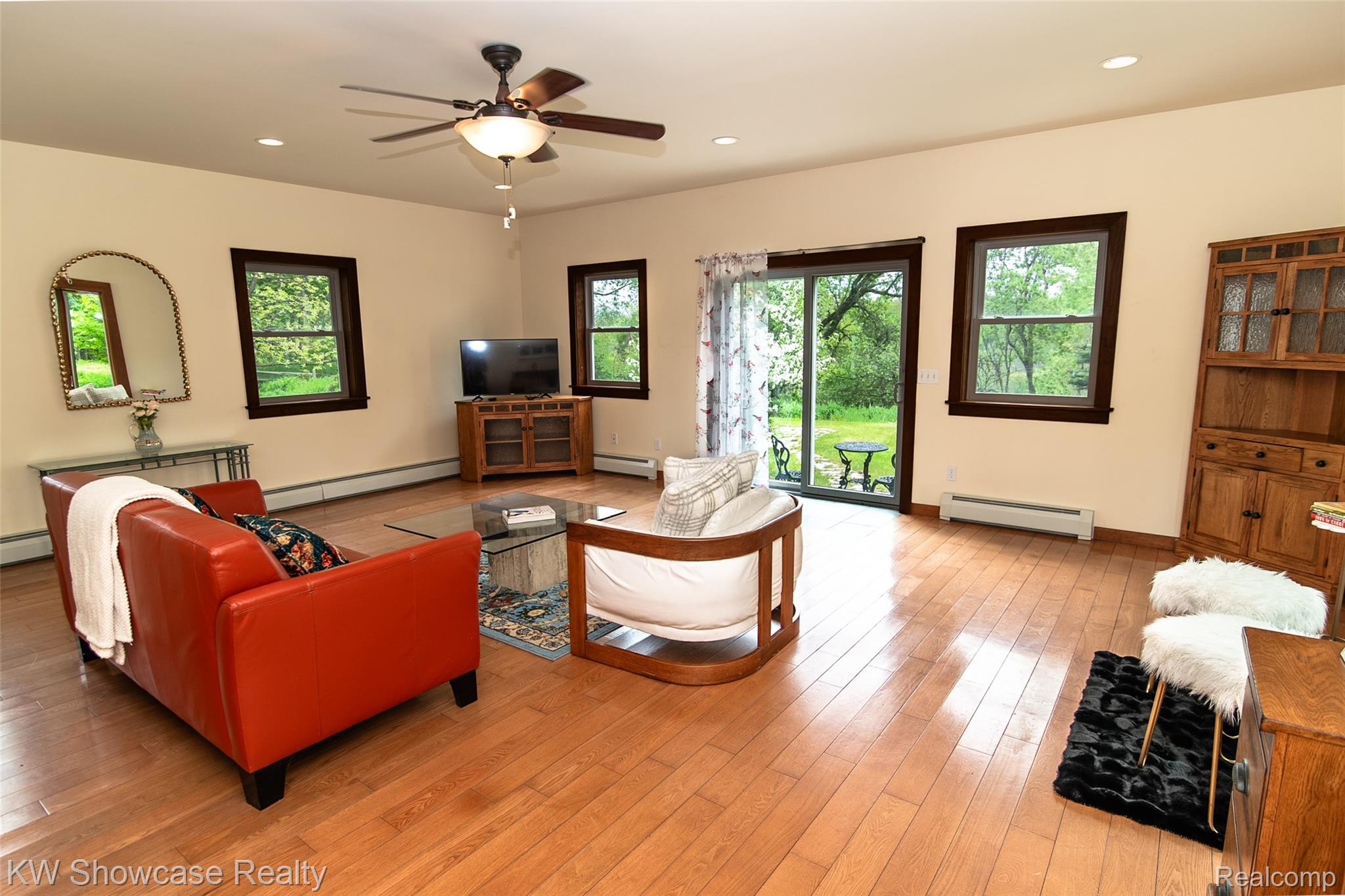 848 State Street Property Photo 10