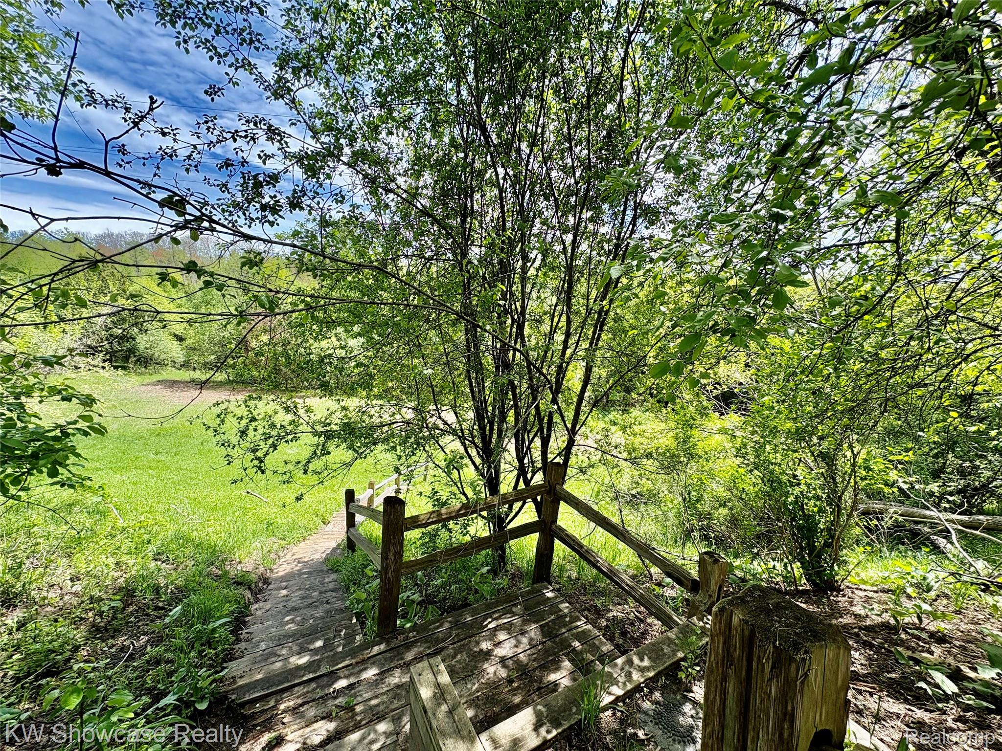 848 State Street Property Photo 12