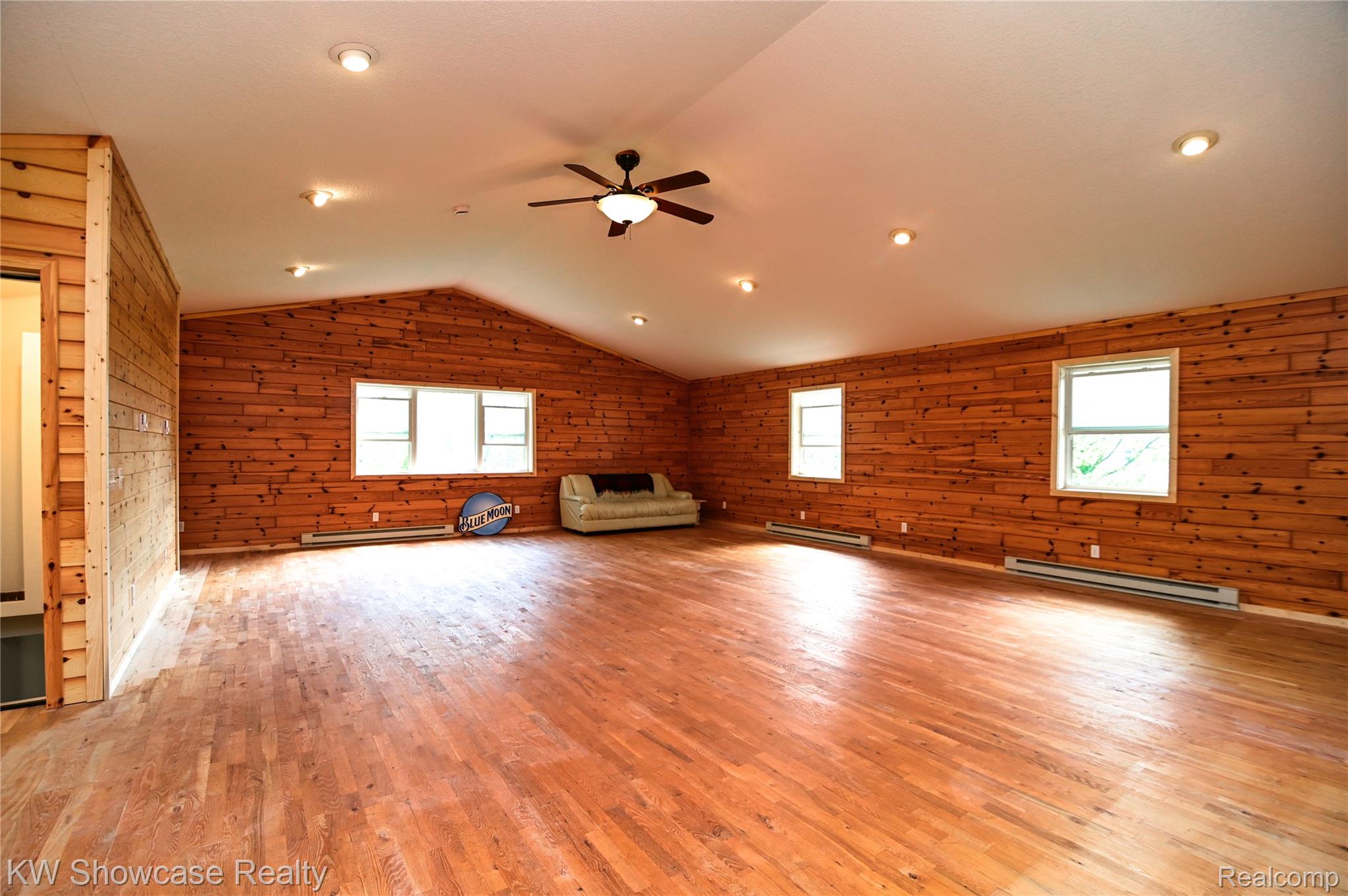 848 State Street Property Photo 17