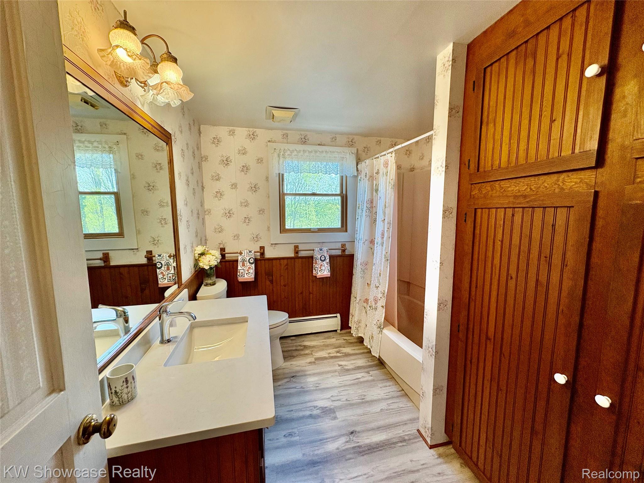848 State Street Property Photo 43