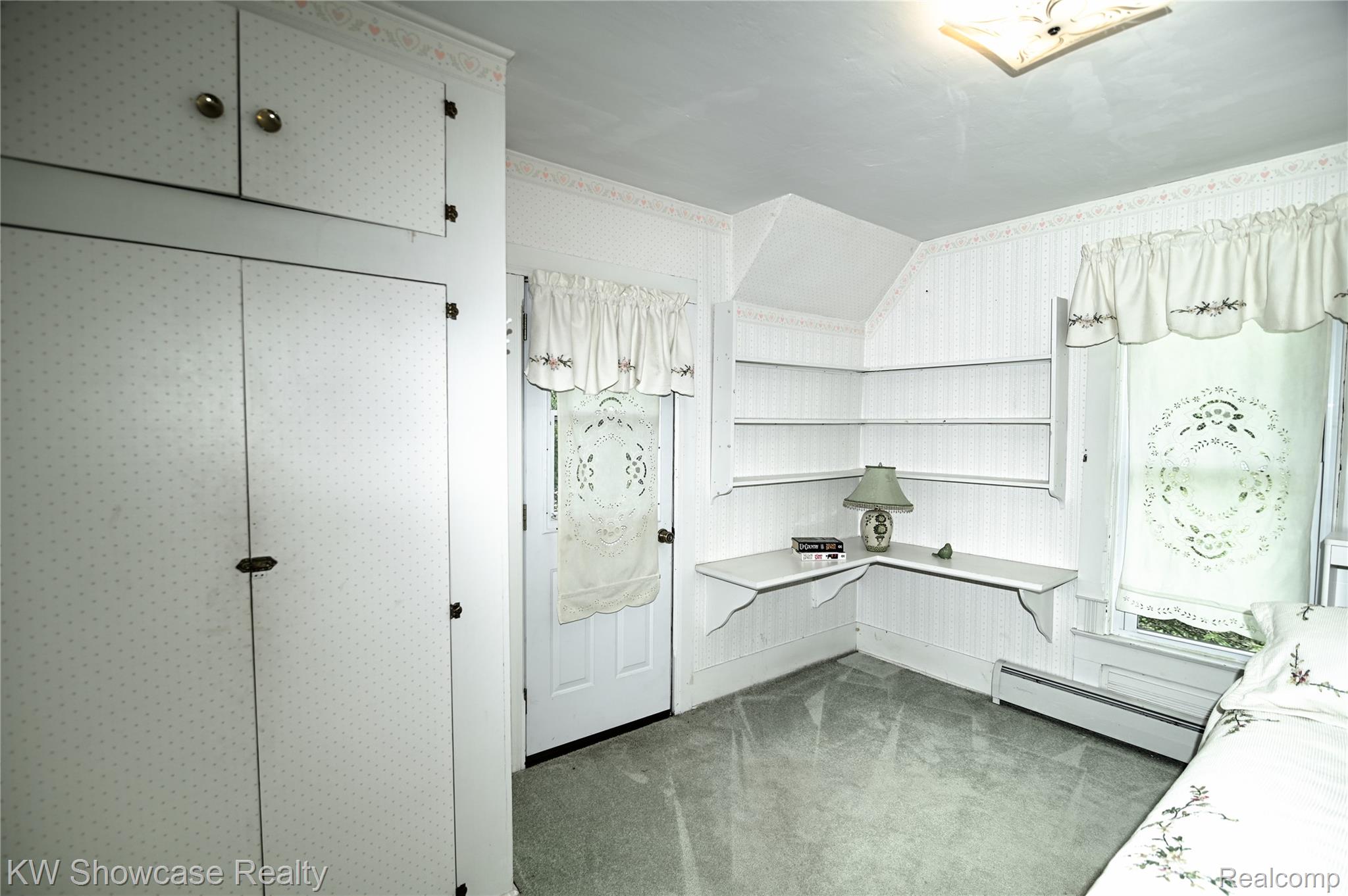 848 State Street Property Photo 46