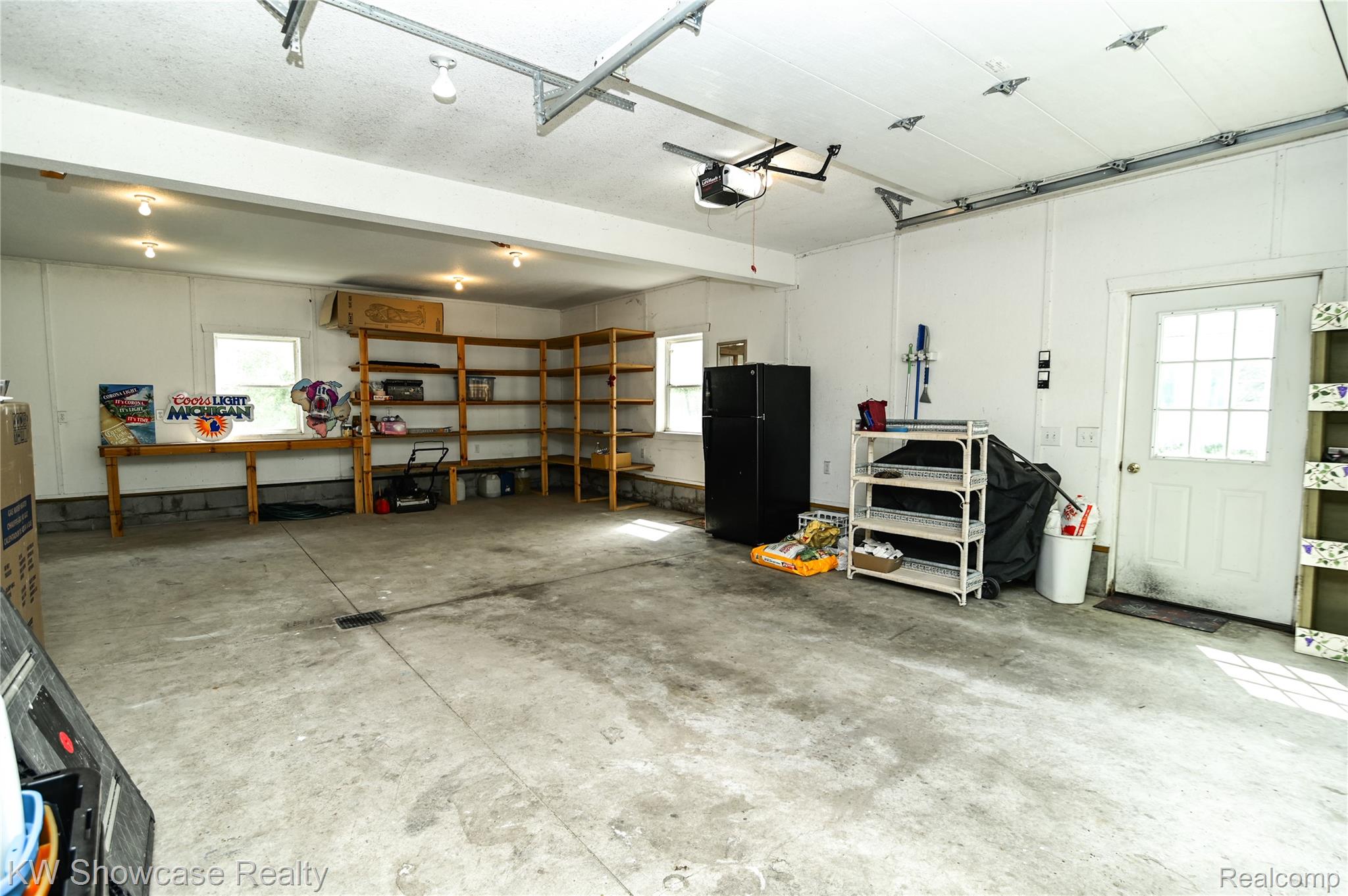 848 State Street Property Photo 53