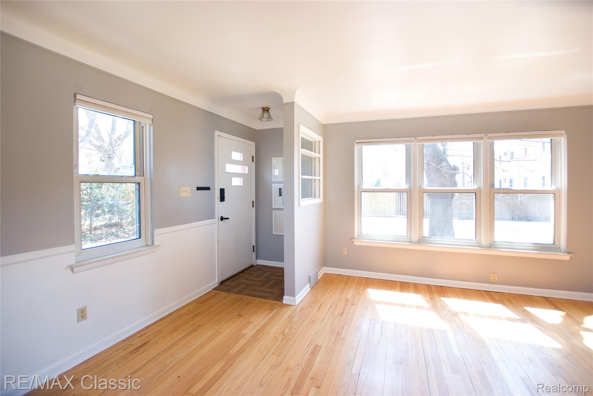 2604 Rochester Road Property Photo 7