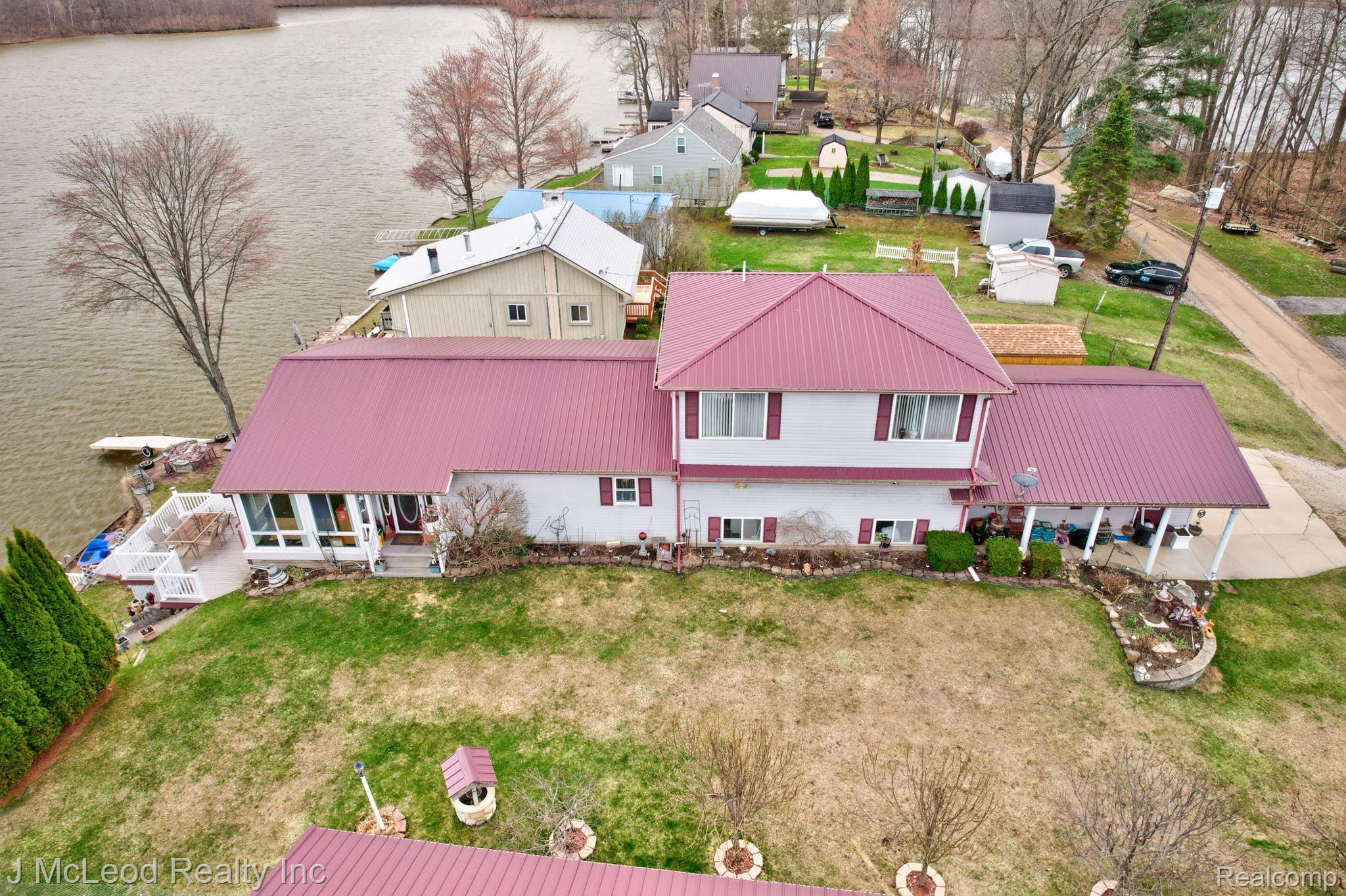 3021 Huston Drive Property Photo 3