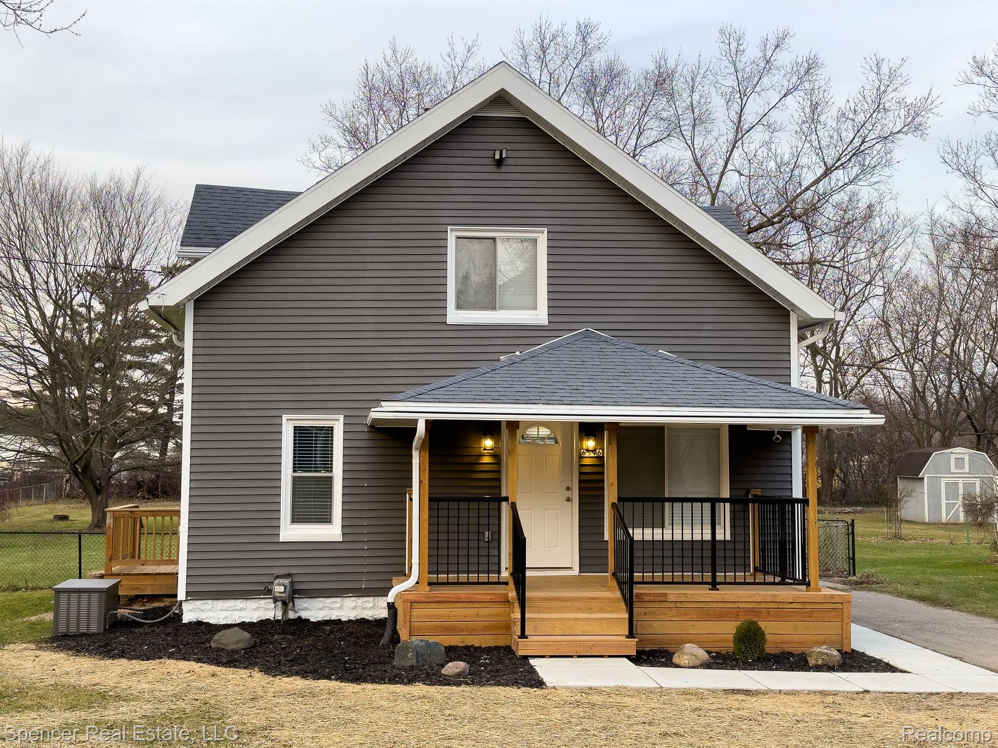 6596 Maple Drive Property Photo 1