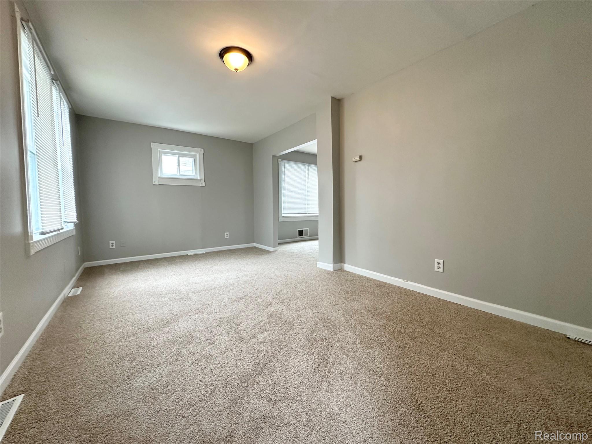 7027 Meadow Avenue Property Photo 4