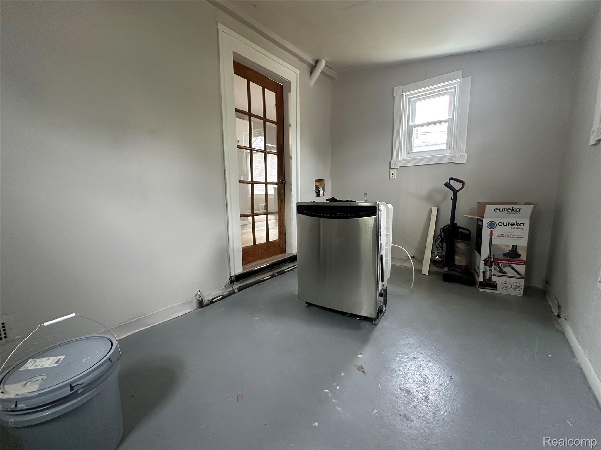 7027 Meadow Avenue Property Photo 11