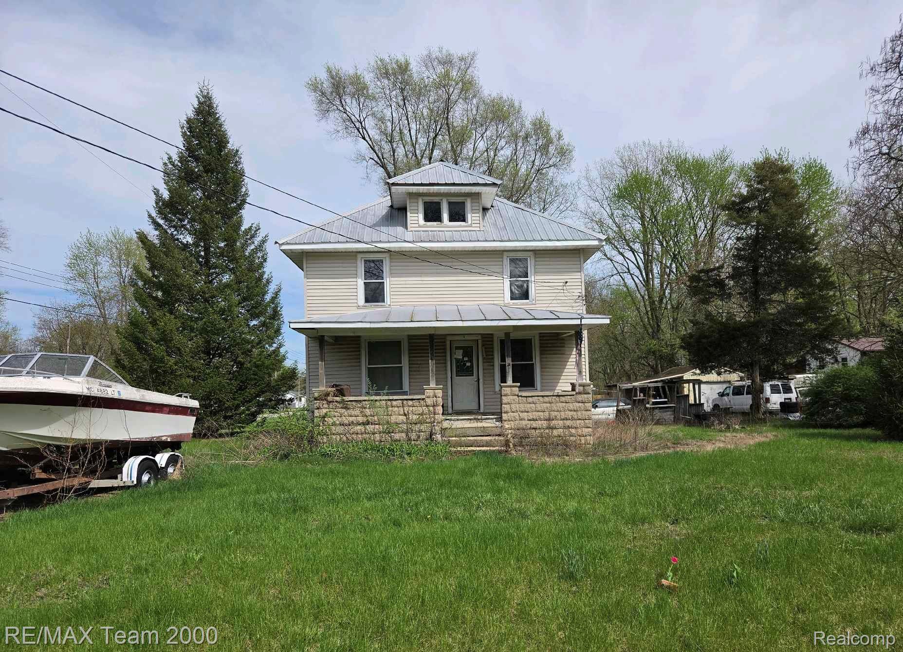 10030 Lewis Avenue Property Photo 1