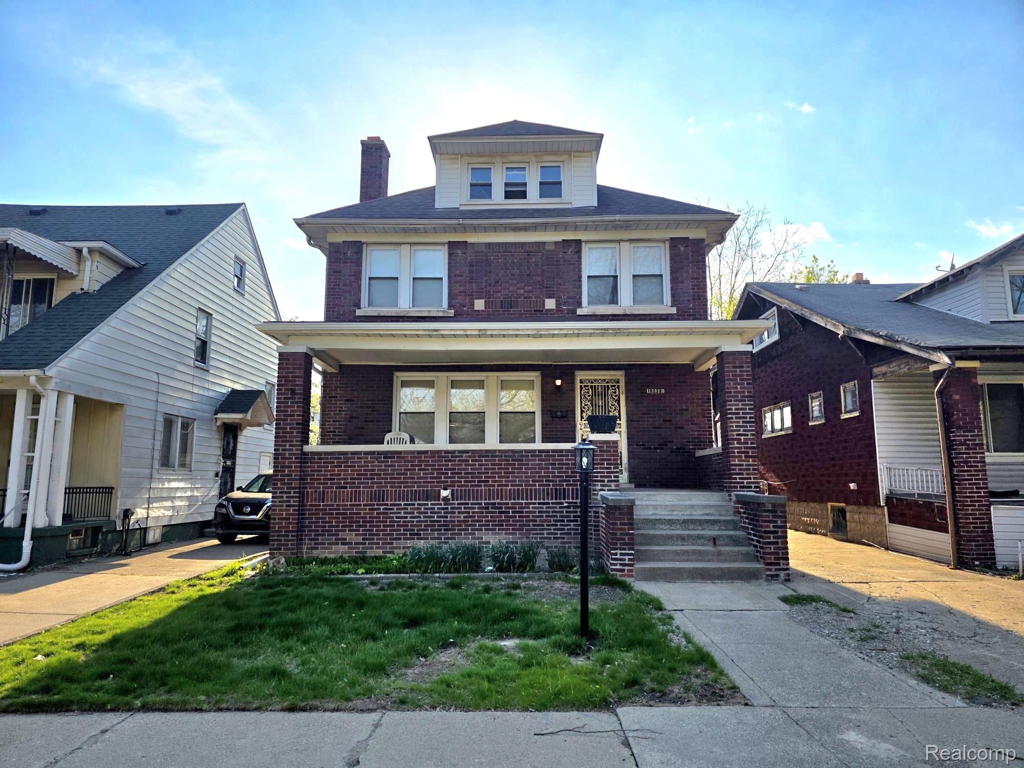 15923 Normandy Street Property Photo 2
