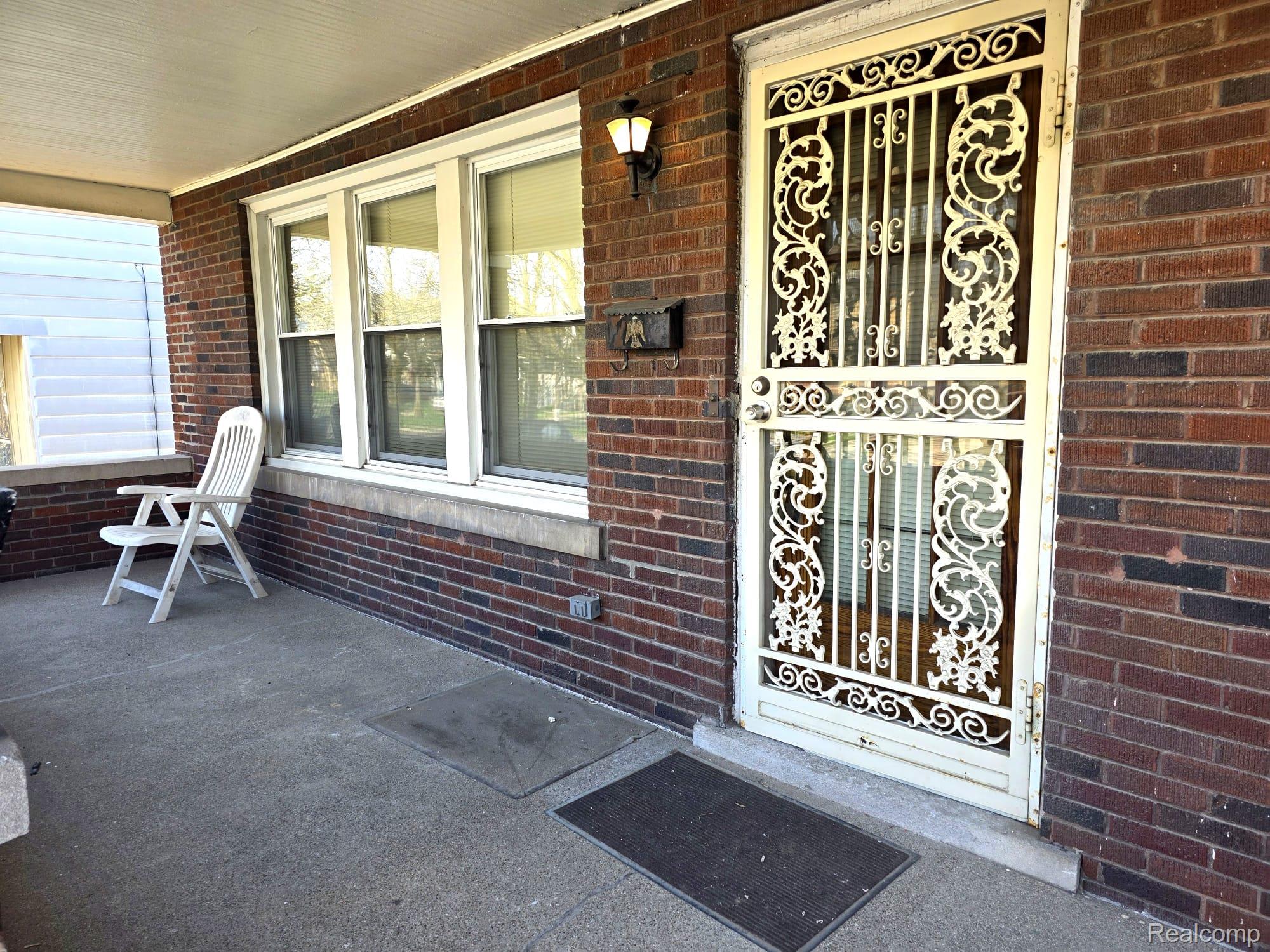 15923 Normandy Street Property Photo 3