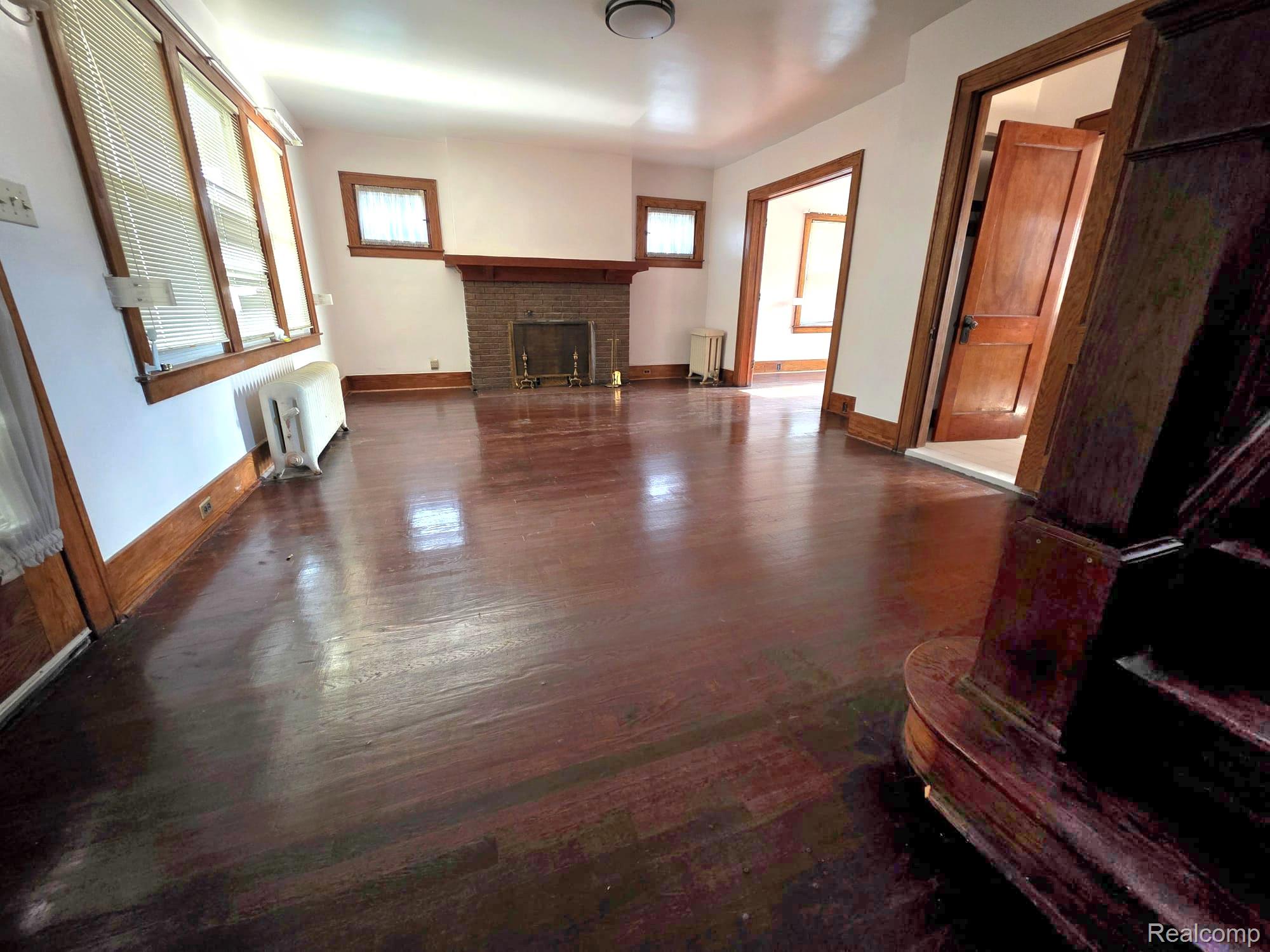 15923 Normandy Street Property Photo 8