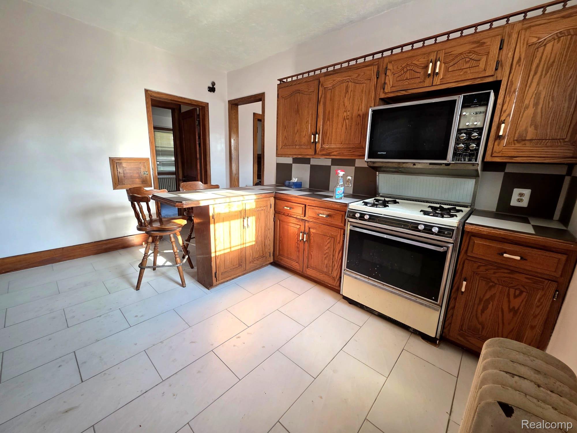 15923 Normandy Street Property Photo 10