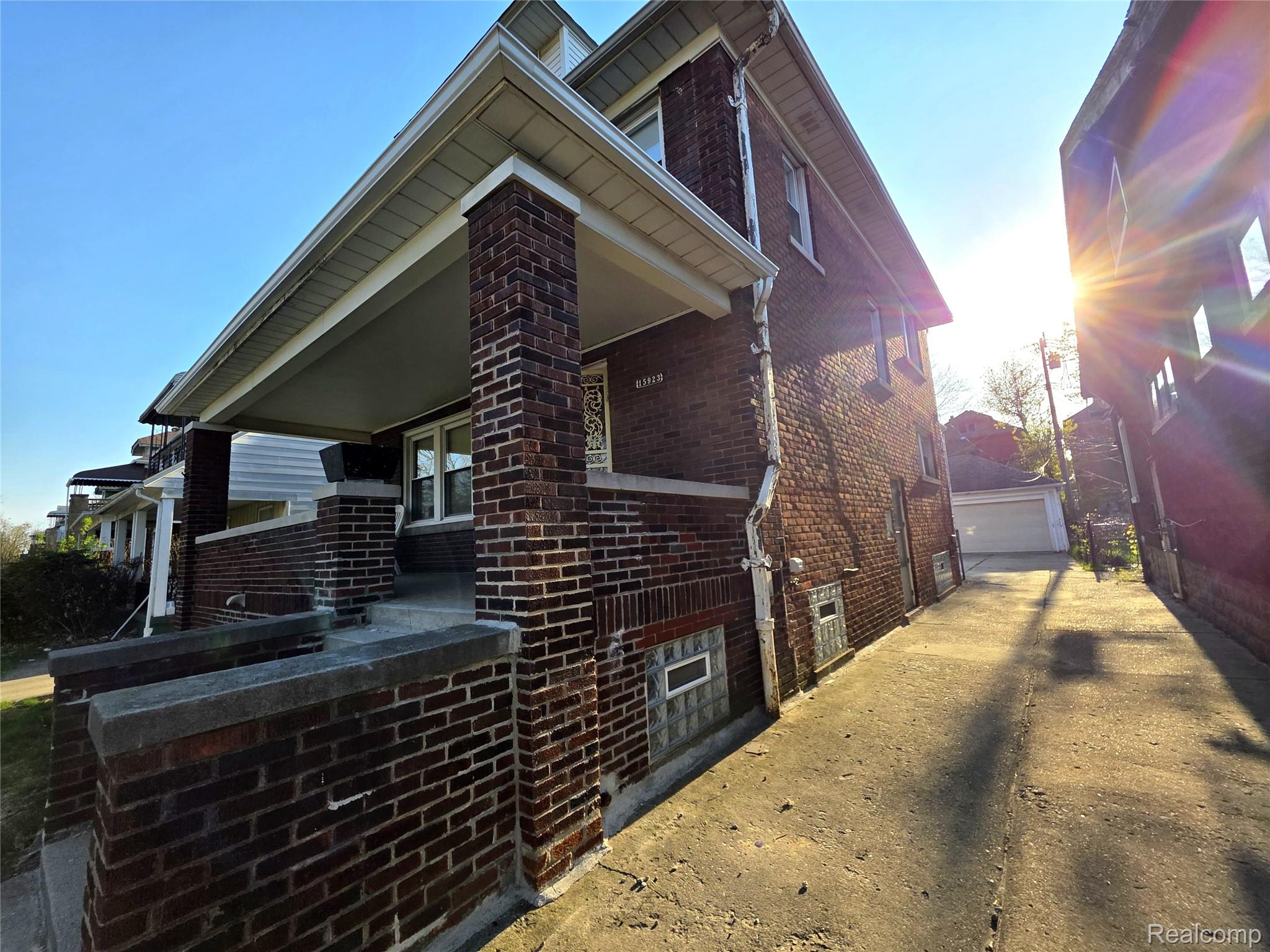 15923 Normandy Street Property Photo 27