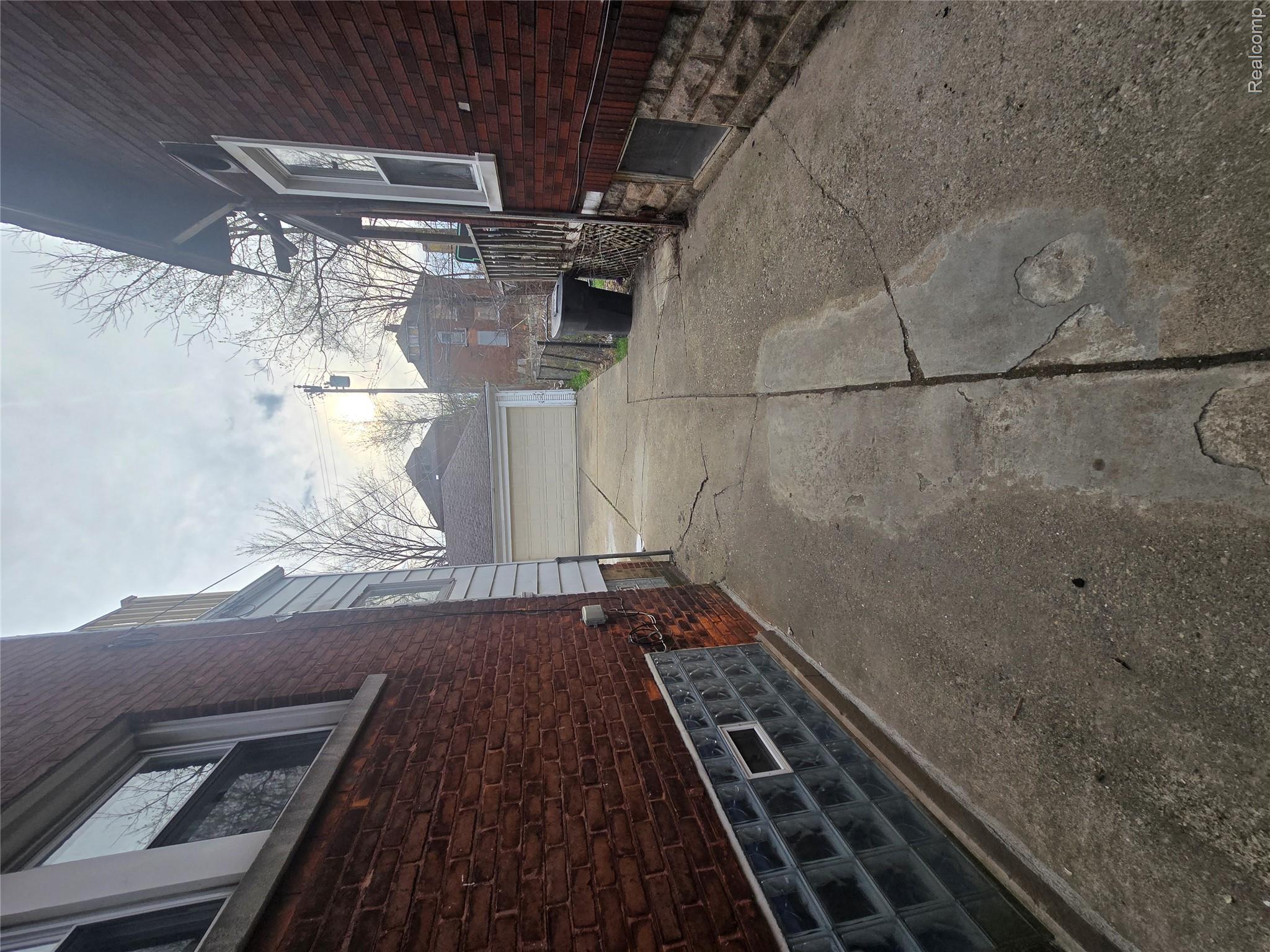 15923 Normandy Street Property Photo 31