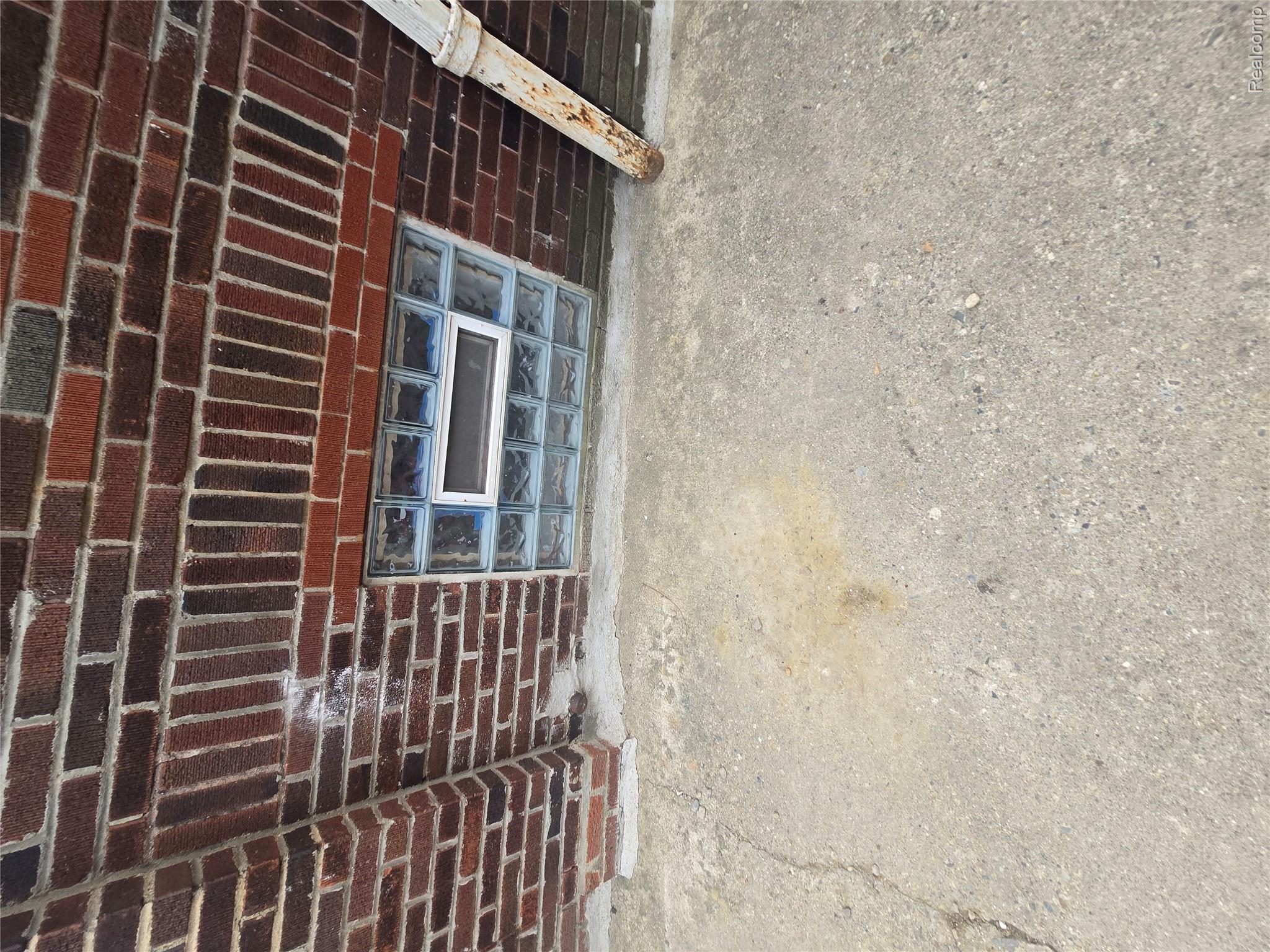 15923 Normandy Street Property Photo 32