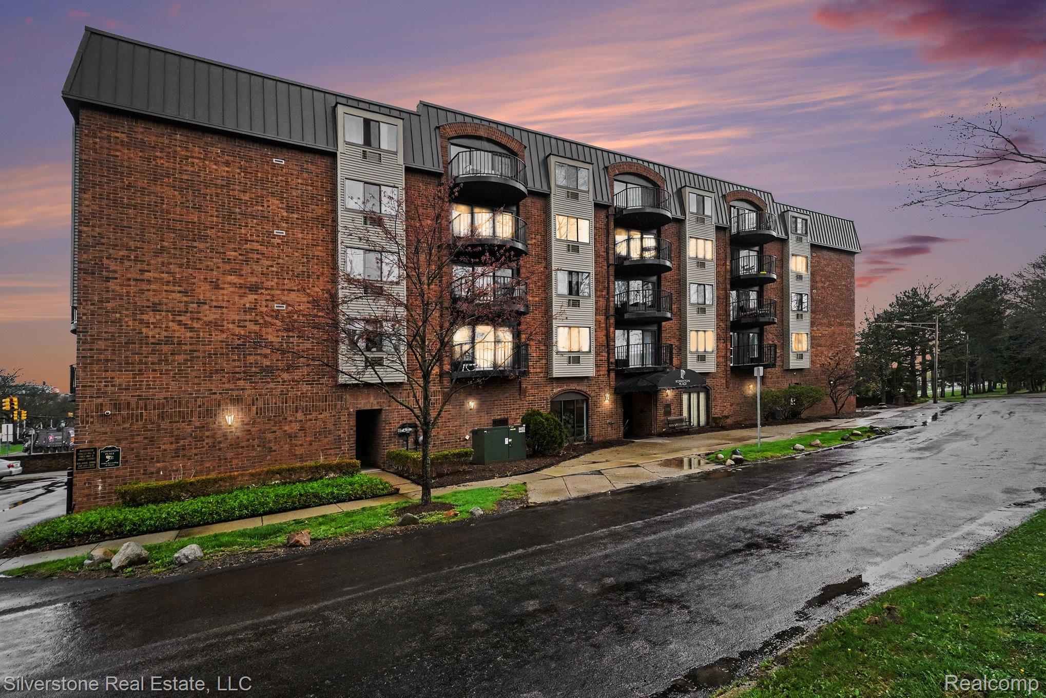 35300 Woodward Avenue Property Photo 1