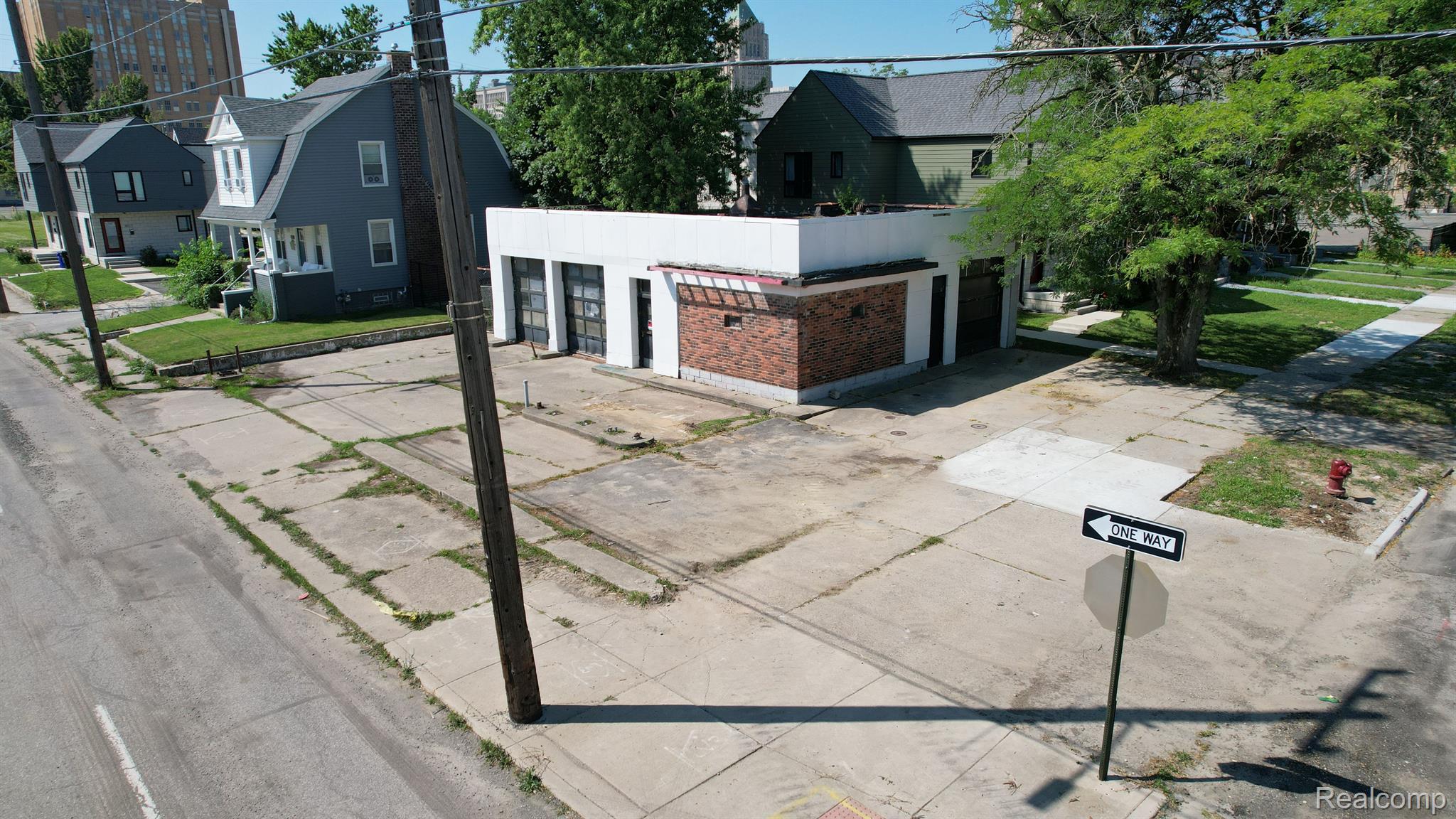 8041 John R Street Property Photo 2