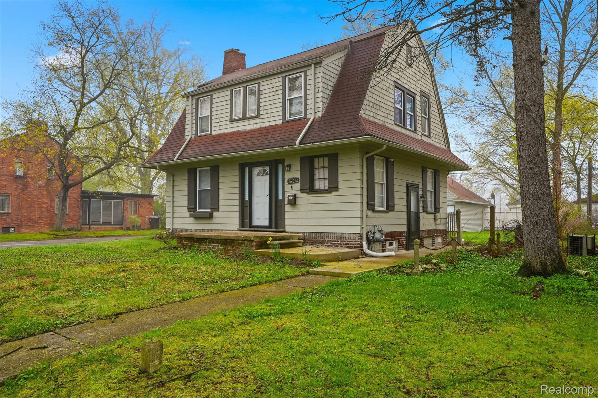 16614 Sunderland Road Property Photo 1