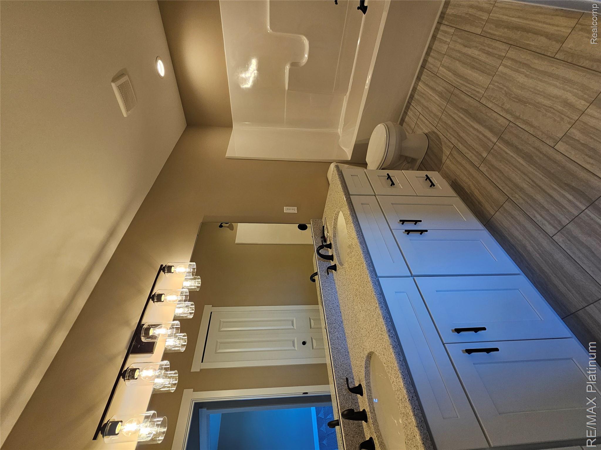 13195 Westwinds Drive Property Photo 16