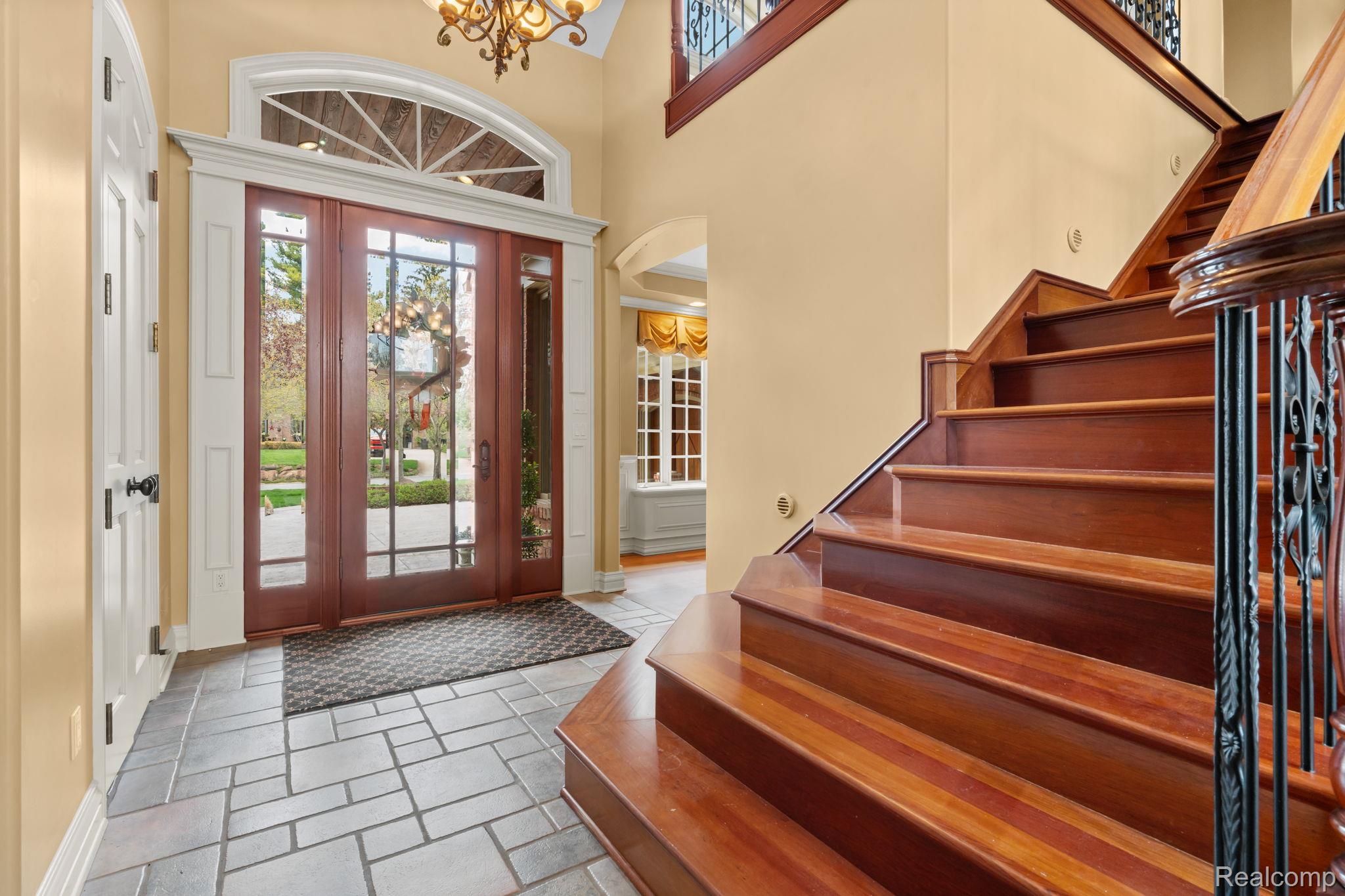 433 John R Property Photo 12