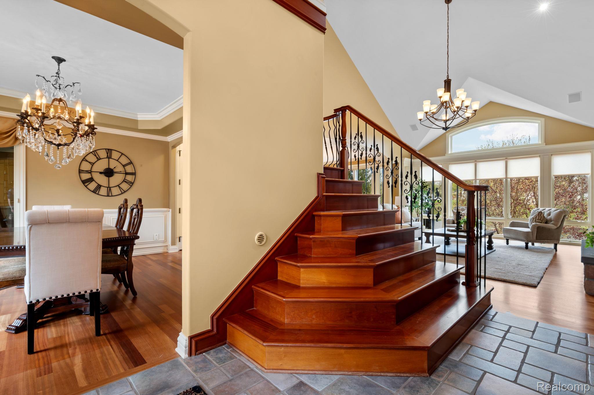 433 John R Property Photo 46