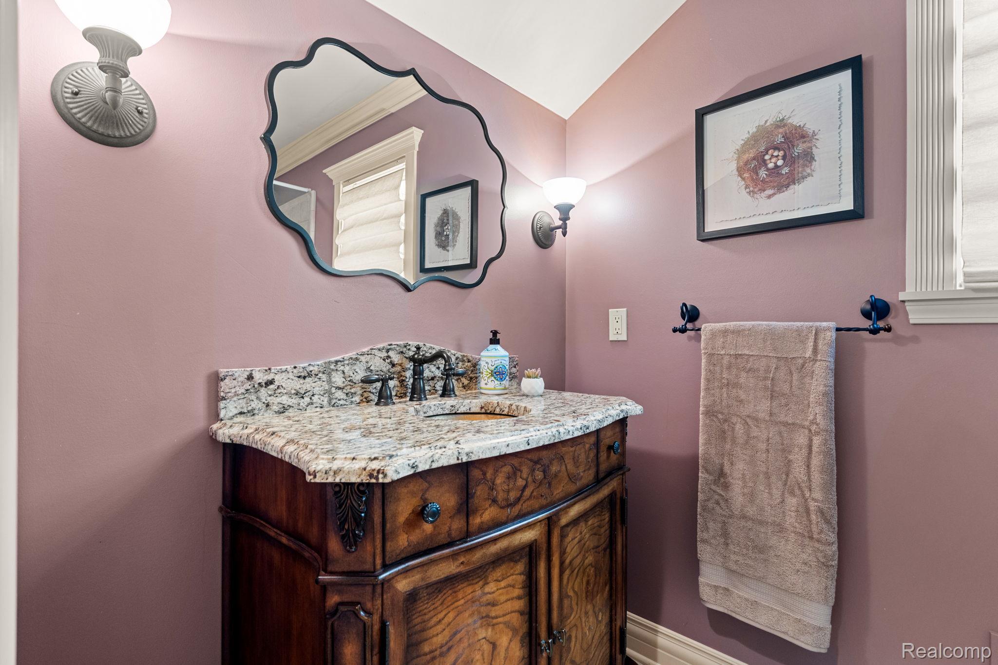 433 John R Property Photo 51