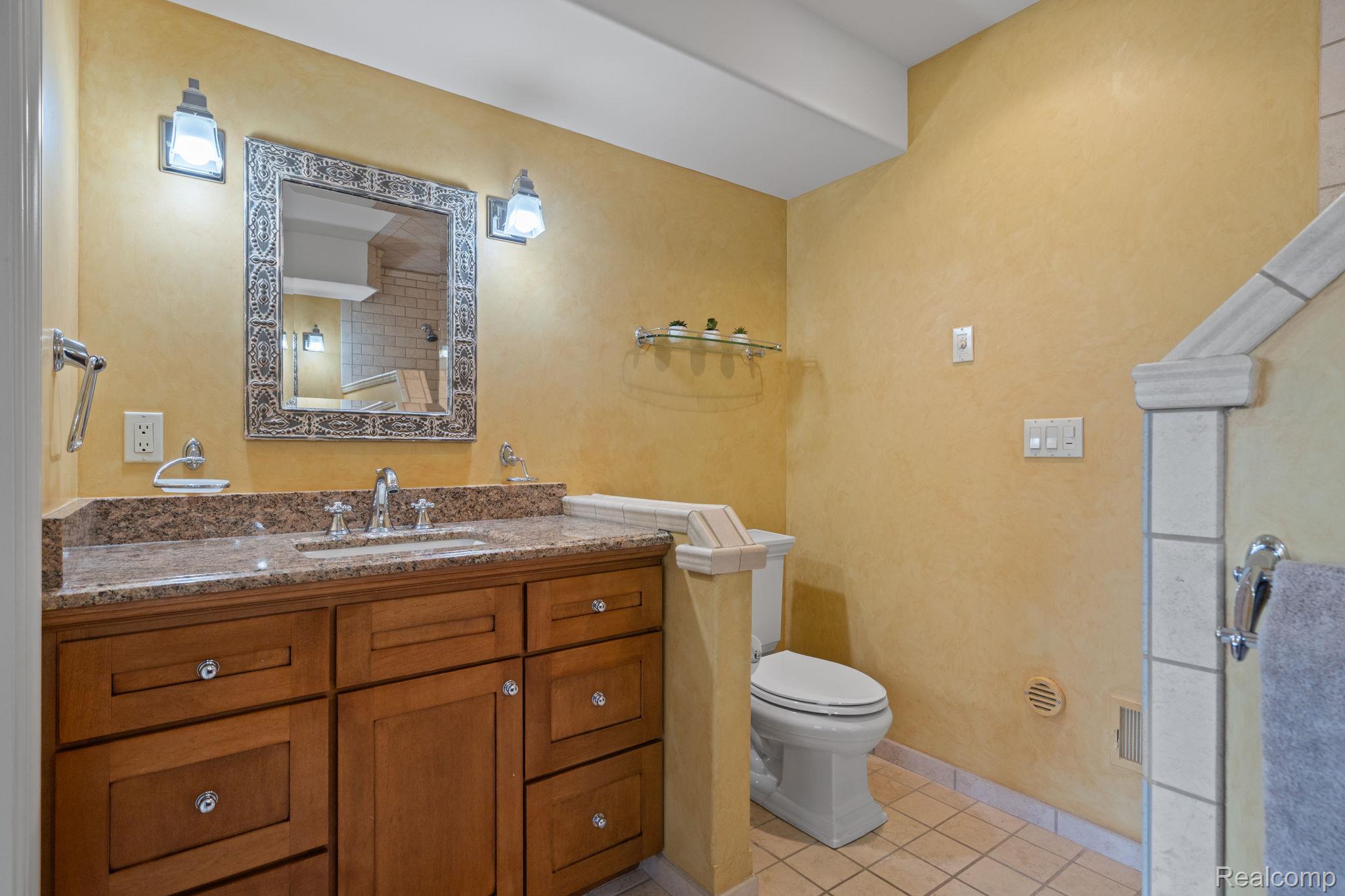 433 John R Property Photo 59