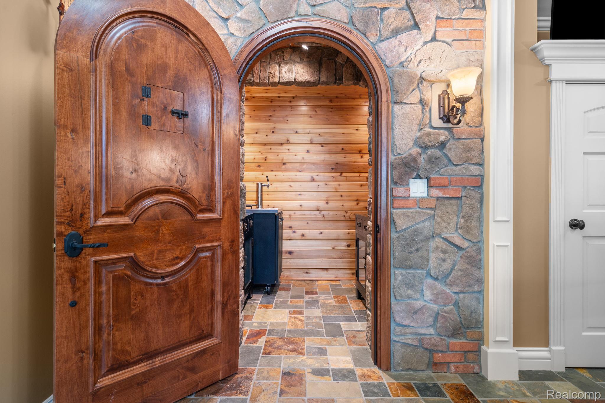 433 John R Property Photo 66