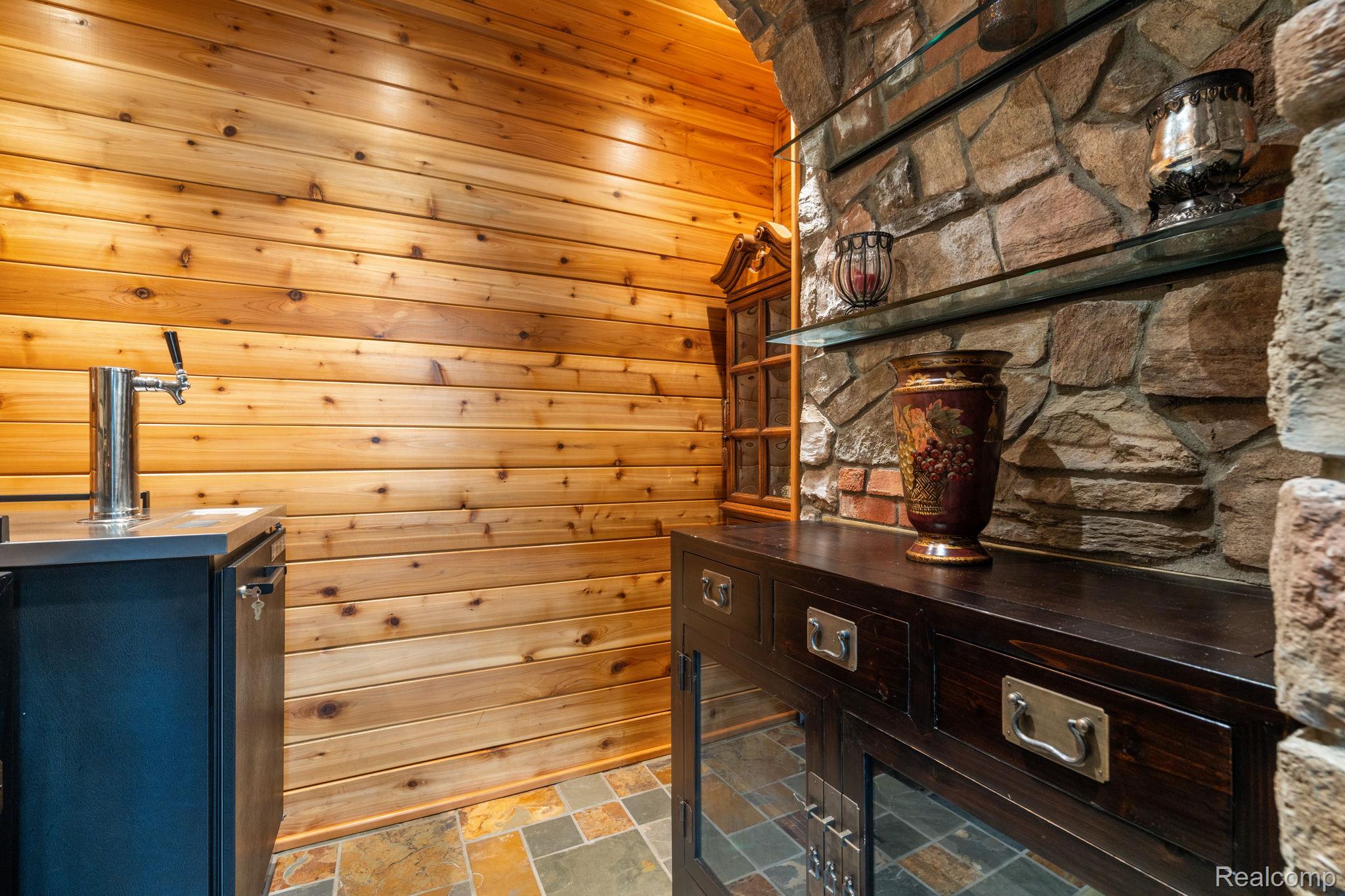 433 John R Property Photo 67