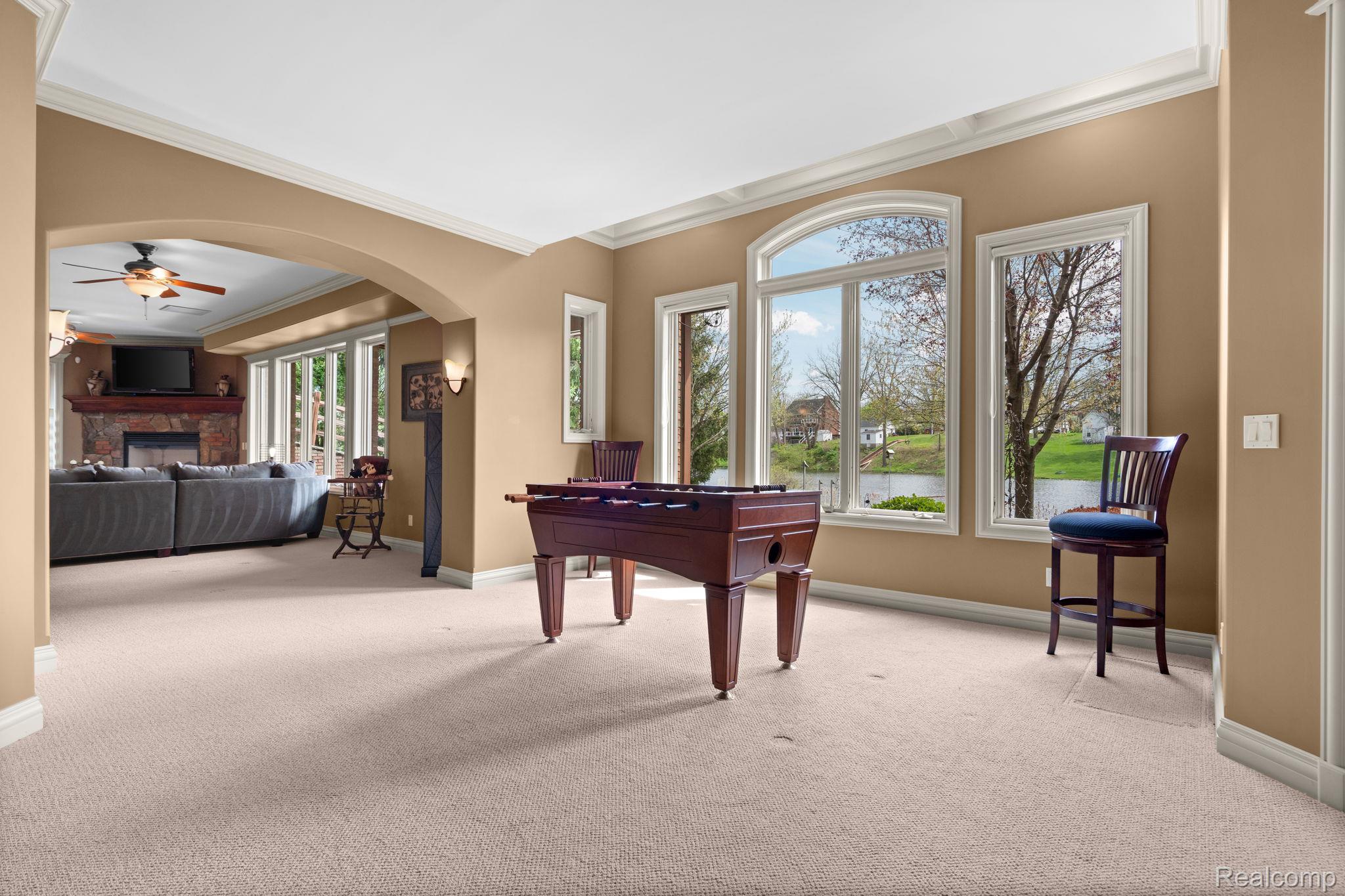 433 John R Property Photo 76