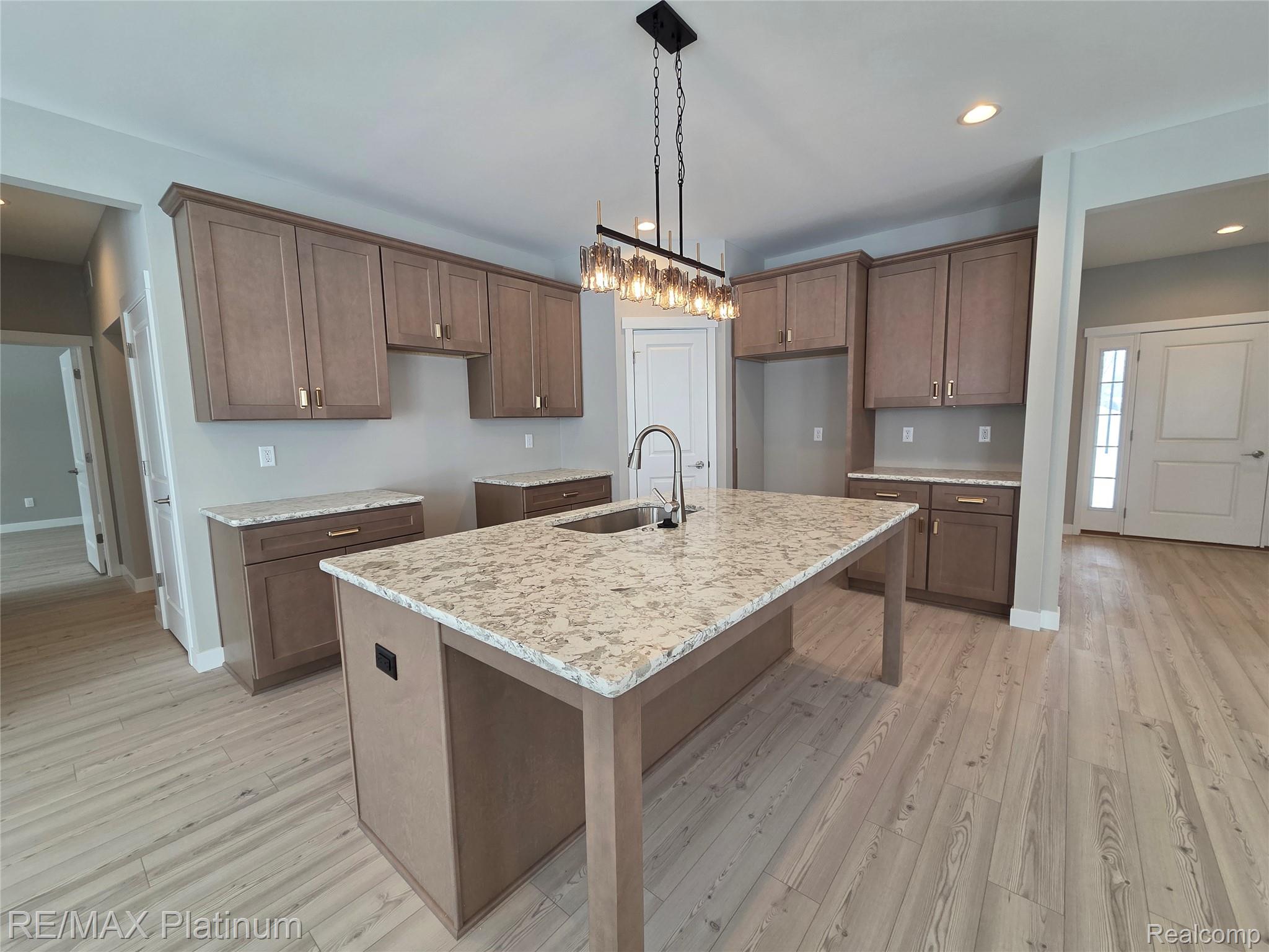 13295 Westwinds Drive Property Photo 4