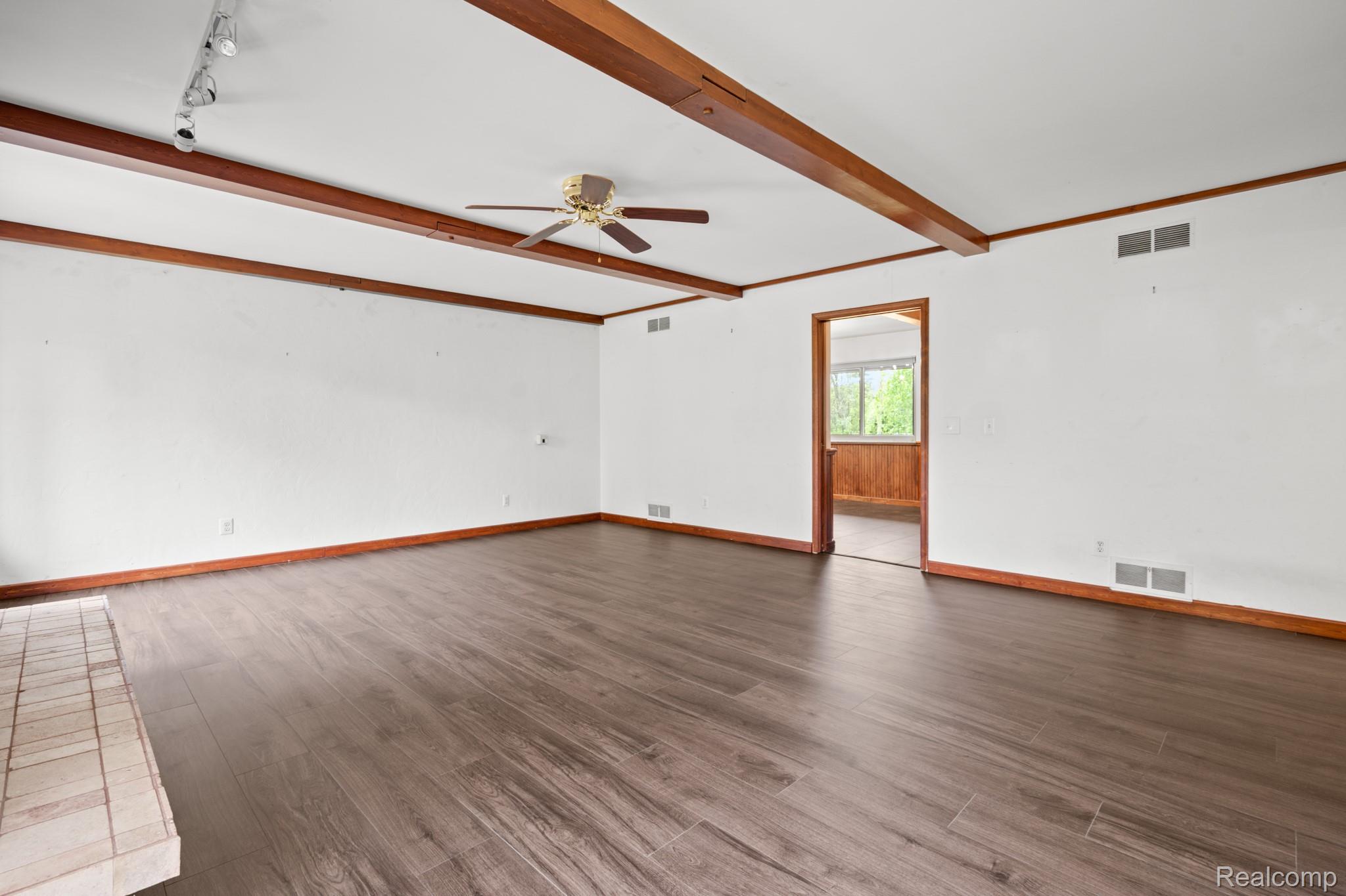 7540 Dexter Pinckney Road Property Photo 33