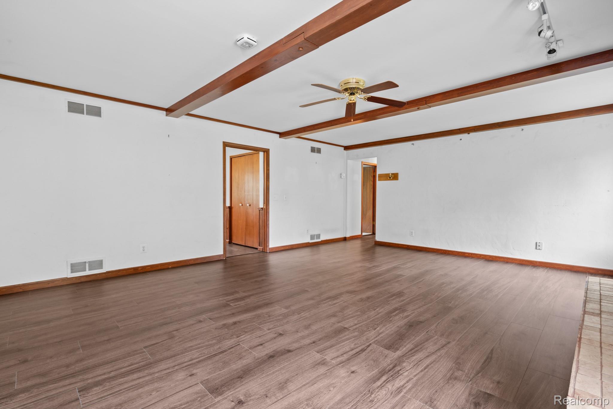 7540 Dexter Pinckney Road Property Photo 34