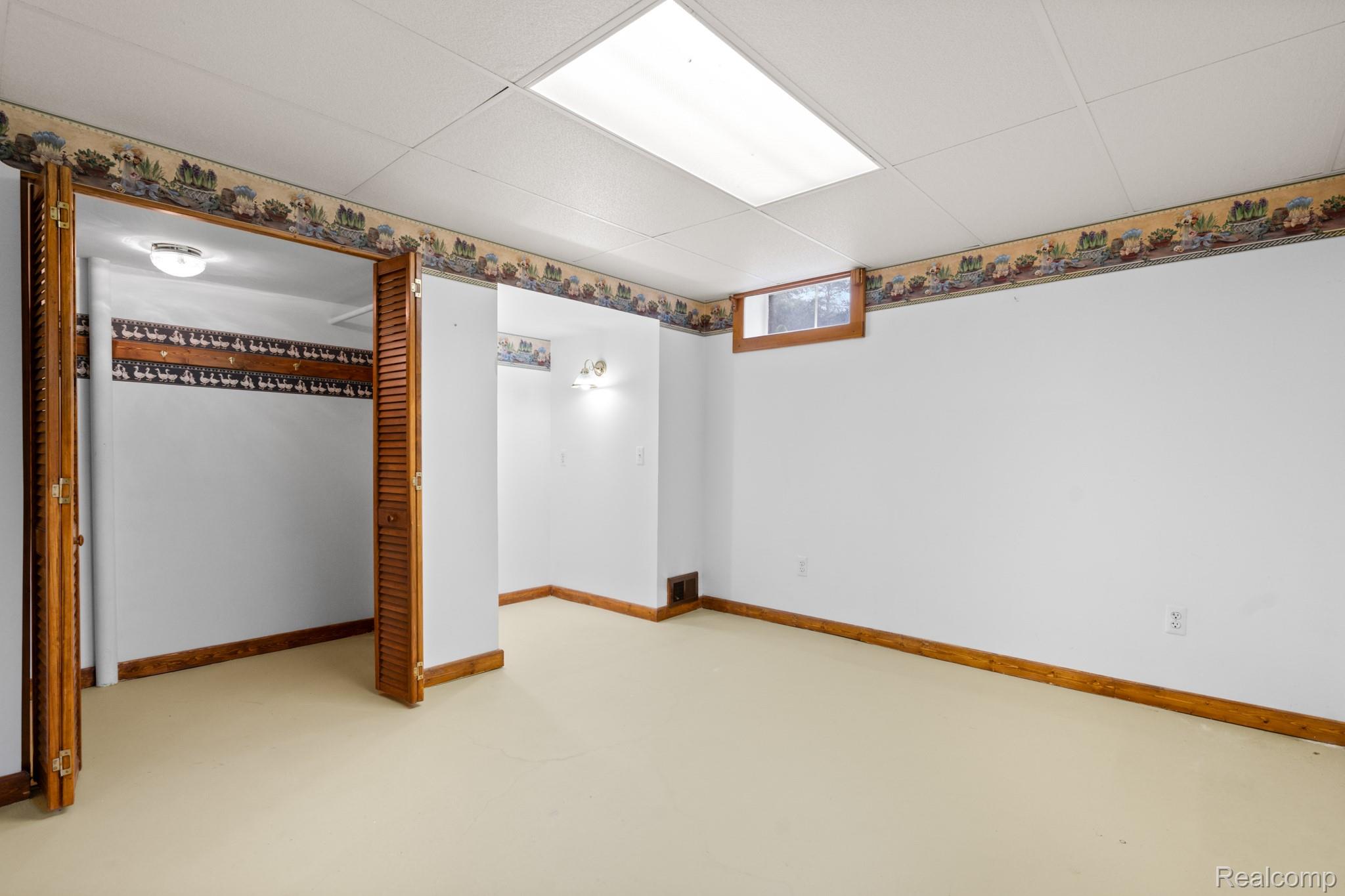 7540 Dexter Pinckney Road Property Photo 47