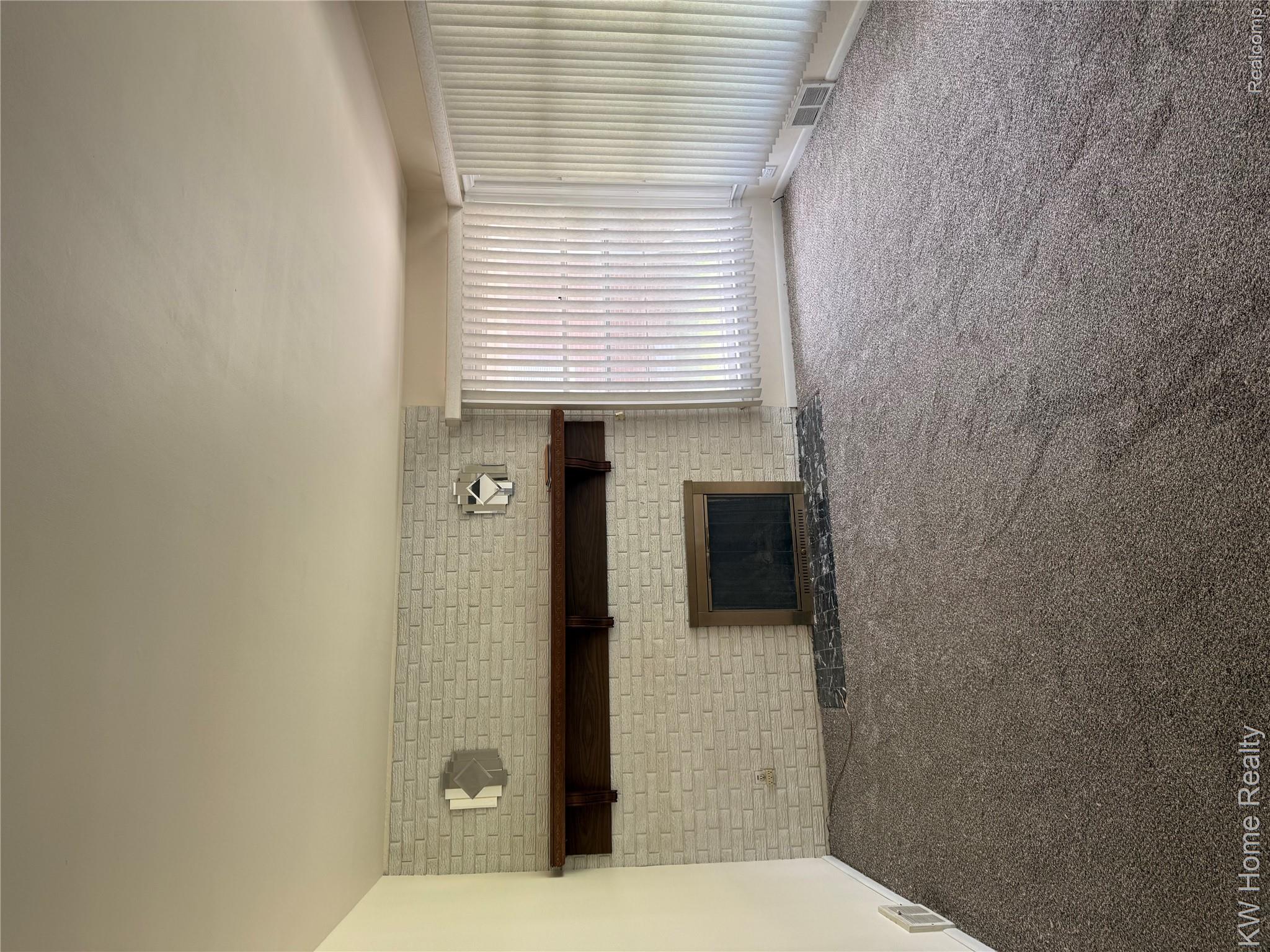 29316 Southgate Drive Property Photo 13
