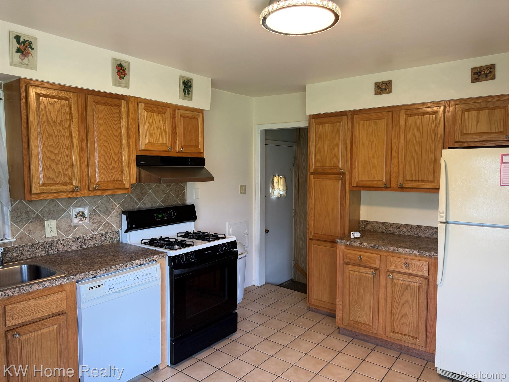 29316 Southgate Drive Property Photo 20