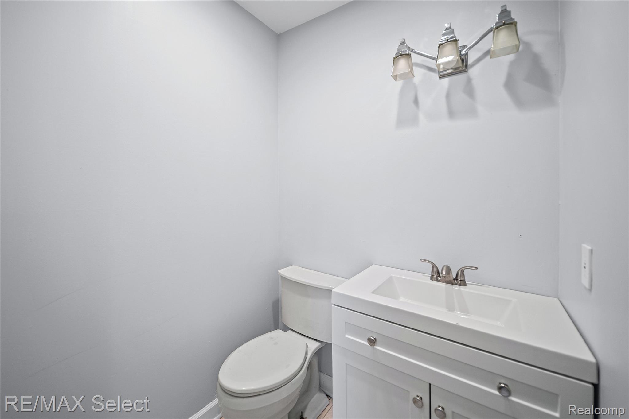 4020 Park Forest Drive Drive Property Photo 15