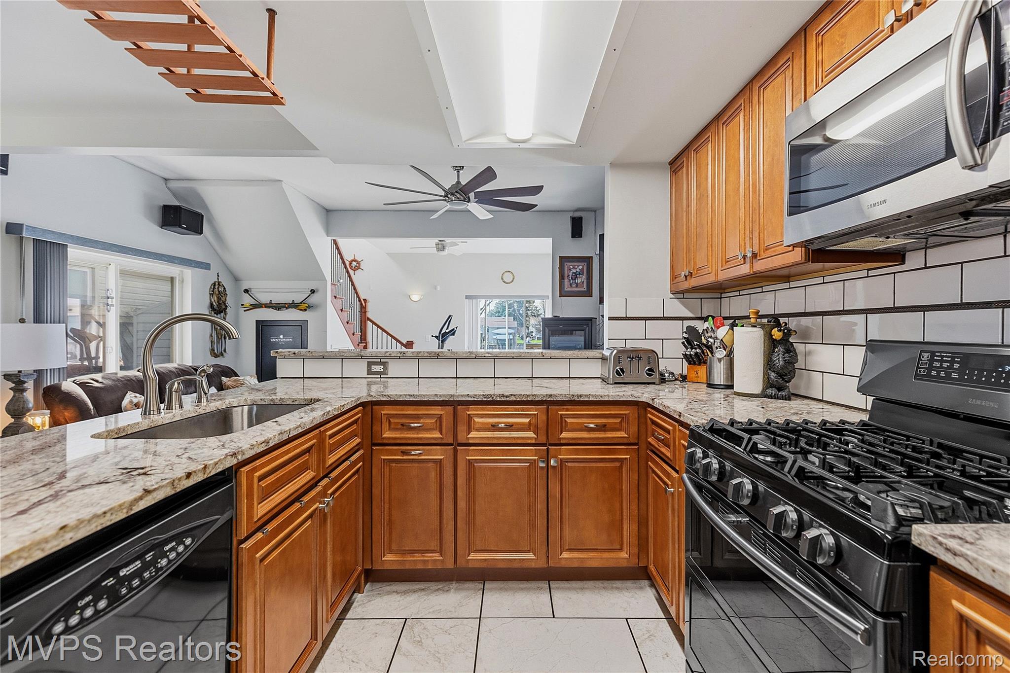 39415 E Archer Drive Property Photo 6