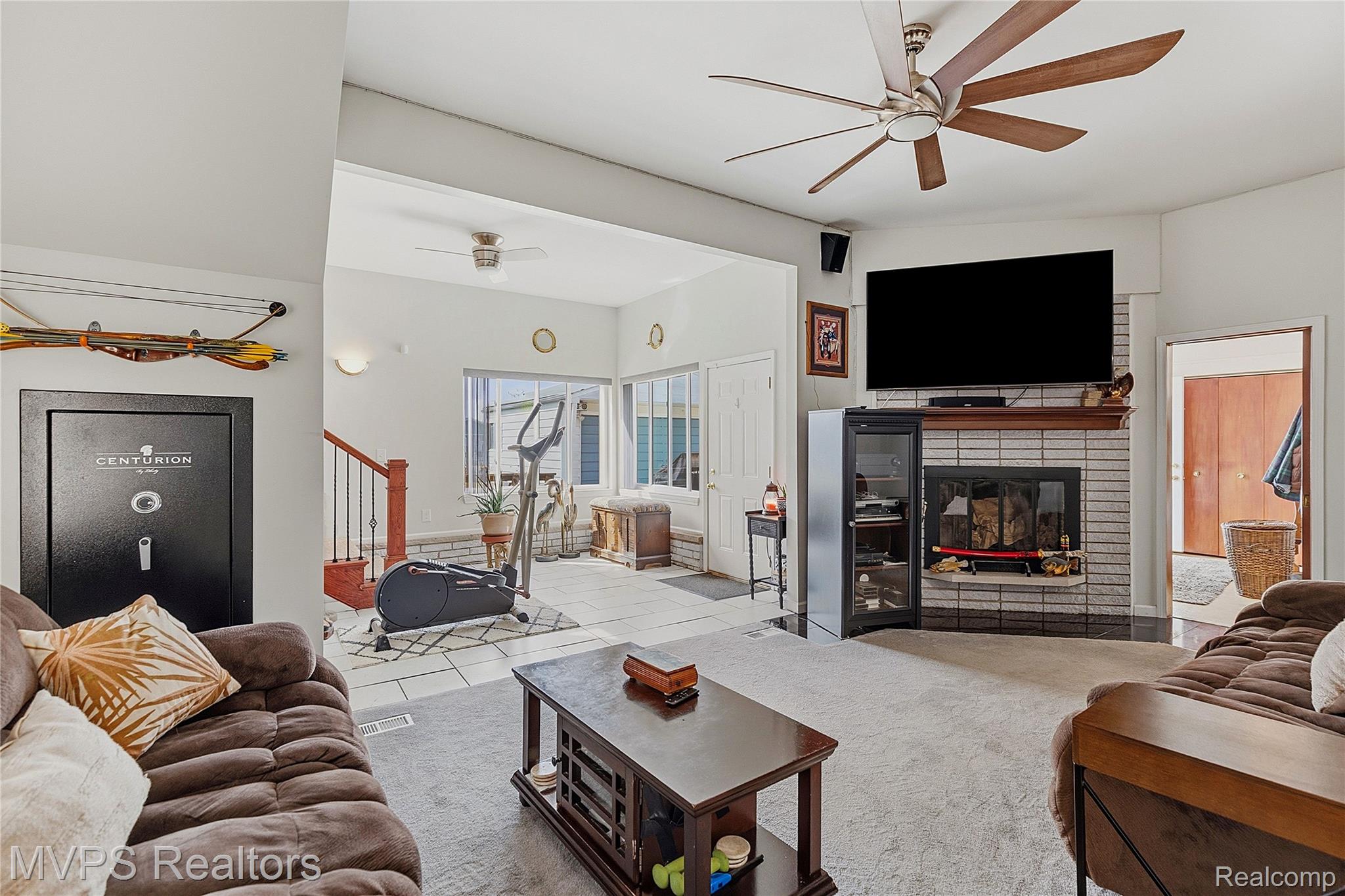 39415 E Archer Drive Property Photo 8