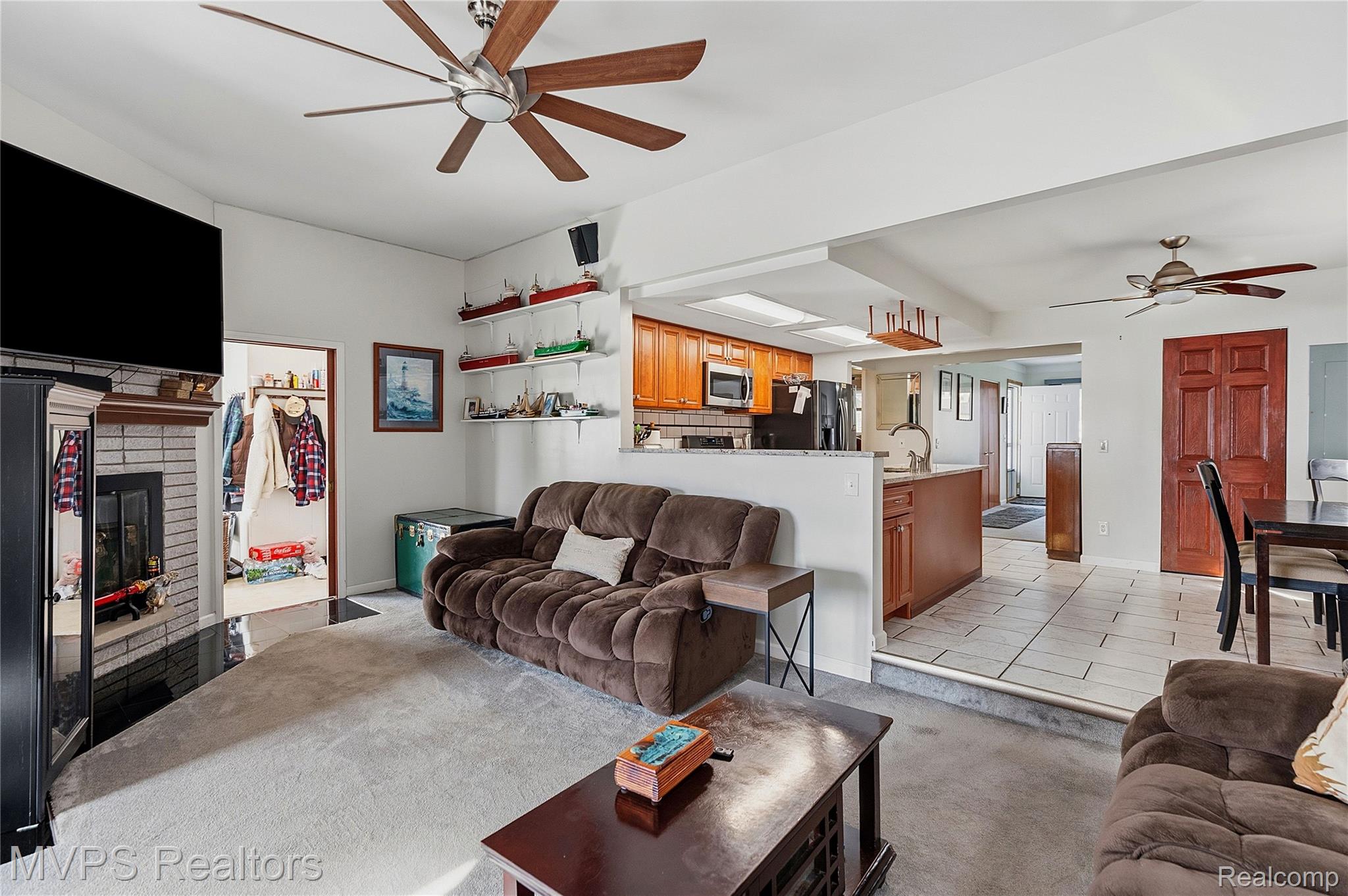39415 E Archer Drive Property Photo 10