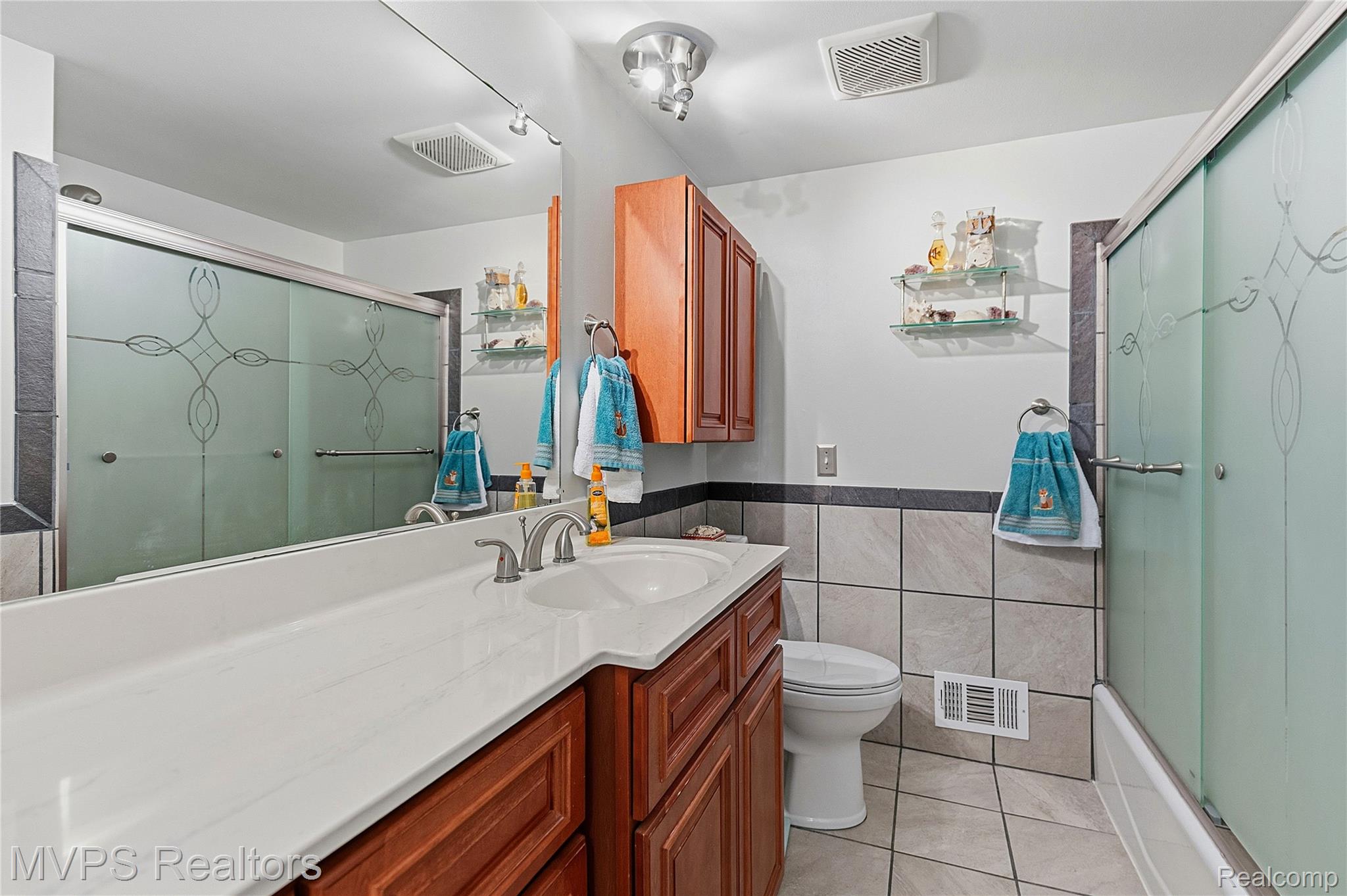 39415 E Archer Drive Property Photo 16