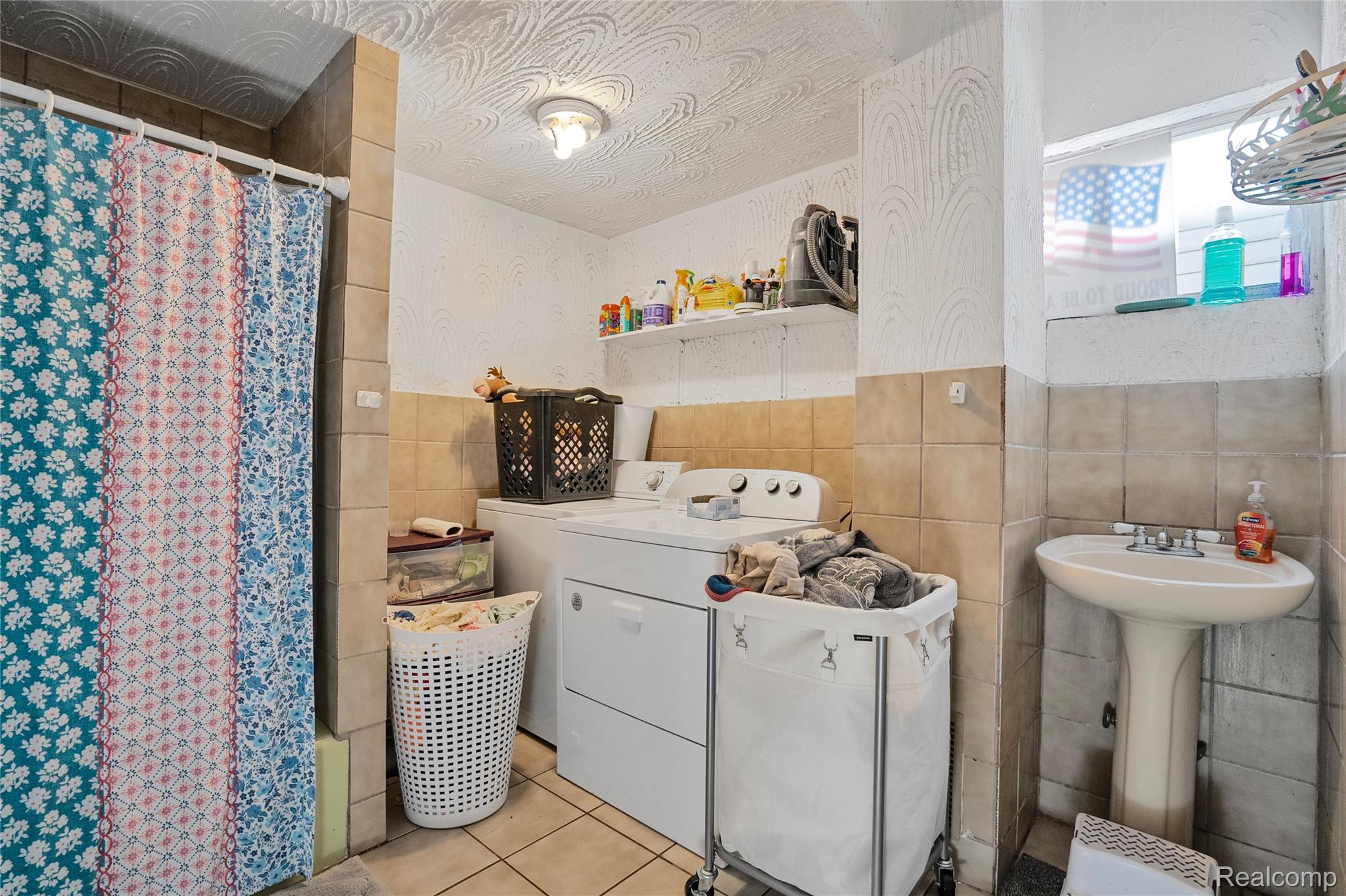 2422 Commor Street Property Photo 13
